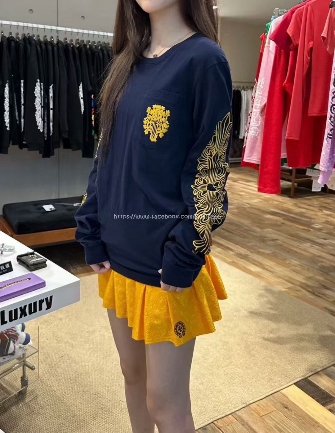 CK克羅心梵文寶劍長袖T CK克羅心梵文寶劍長袖T