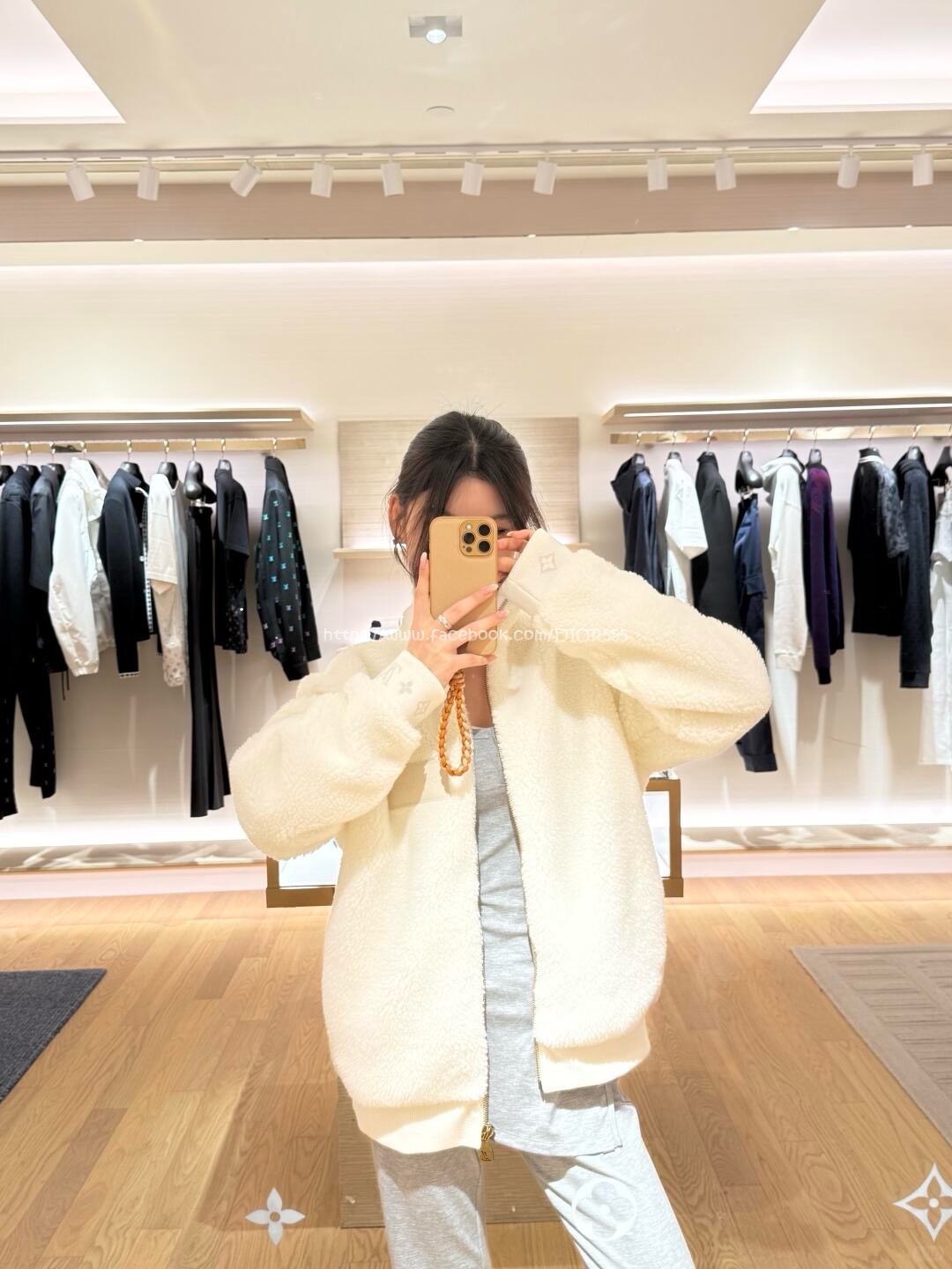 LV螺紋立領顆粒絨外套 LV螺紋立領顆粒絨外套