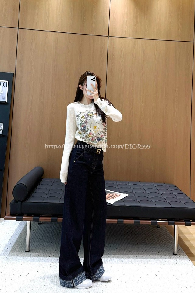 FENDI撞色卷邊牛仔褲(送腰帶) FENDI撞色卷邊牛仔褲(送腰帶)