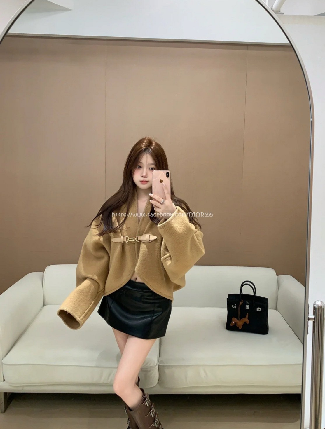 LV 金屬皮扣斗篷外套 LV 金屬皮扣斗篷外套