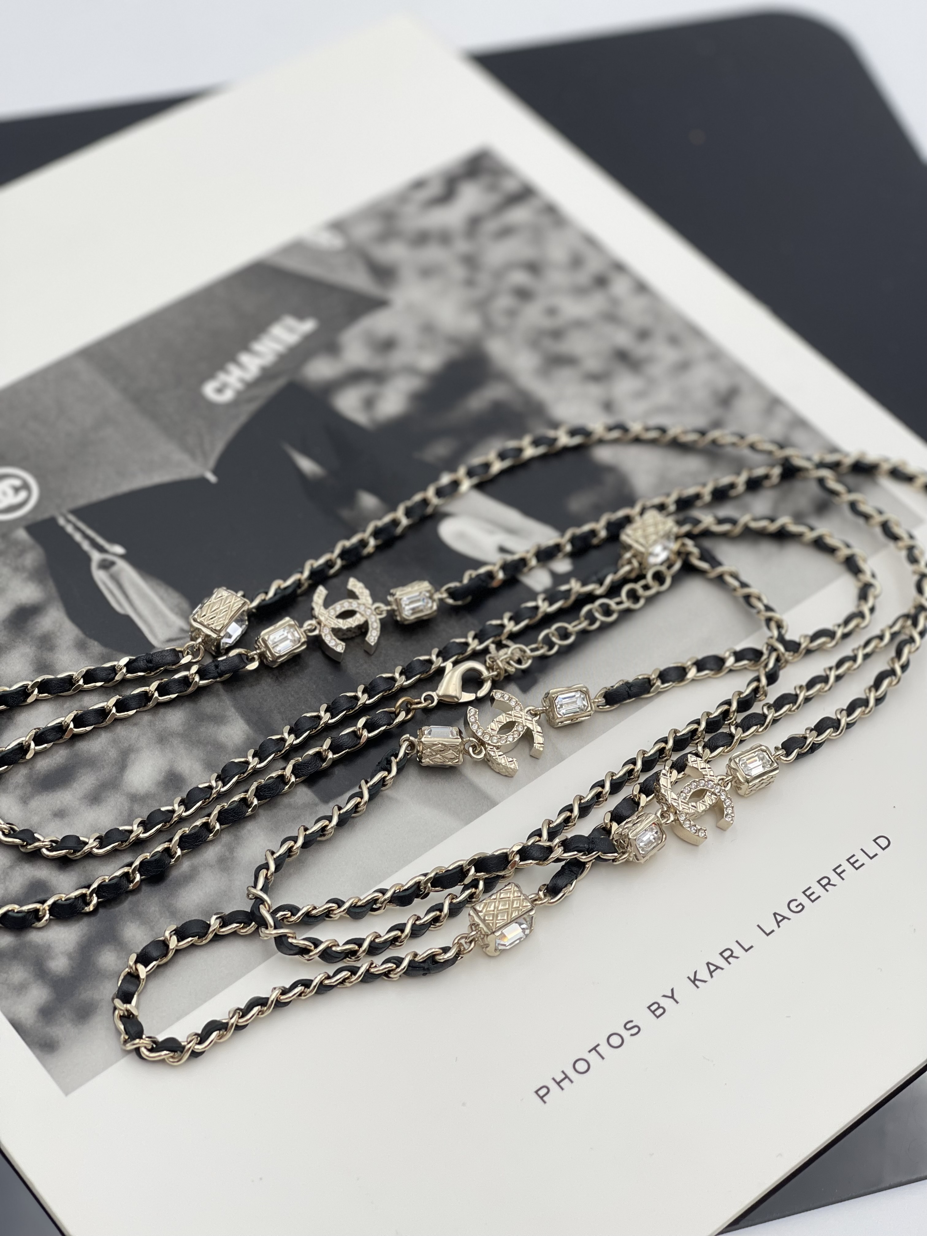 バイカラーが上品♡25A【CHANEL】シャネルトップス ☆大人可愛い☆【CHANEL】シャネル 25 スモールバッグ (CHANEL