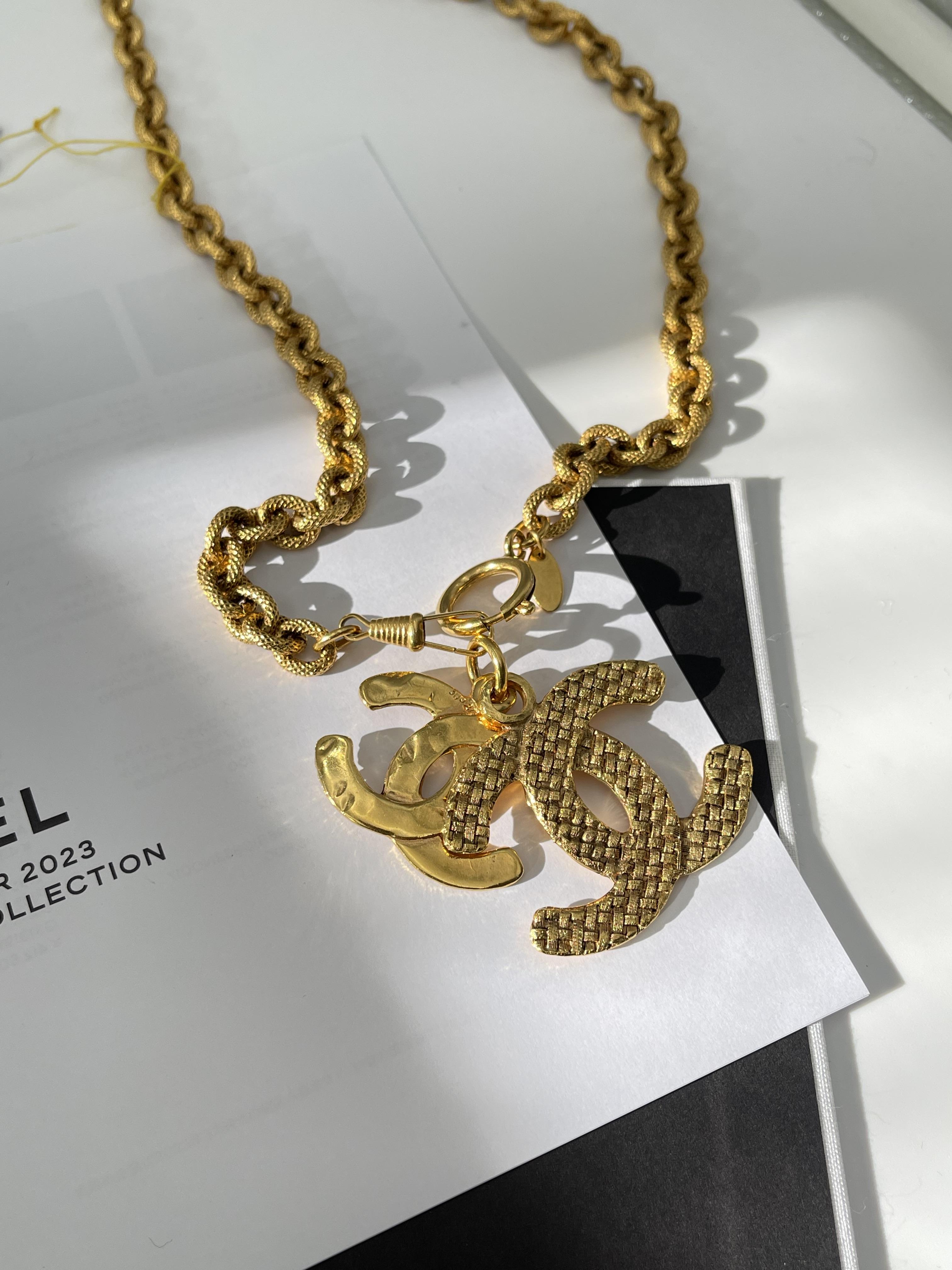 Chanel-ACC - Fashion vintage house