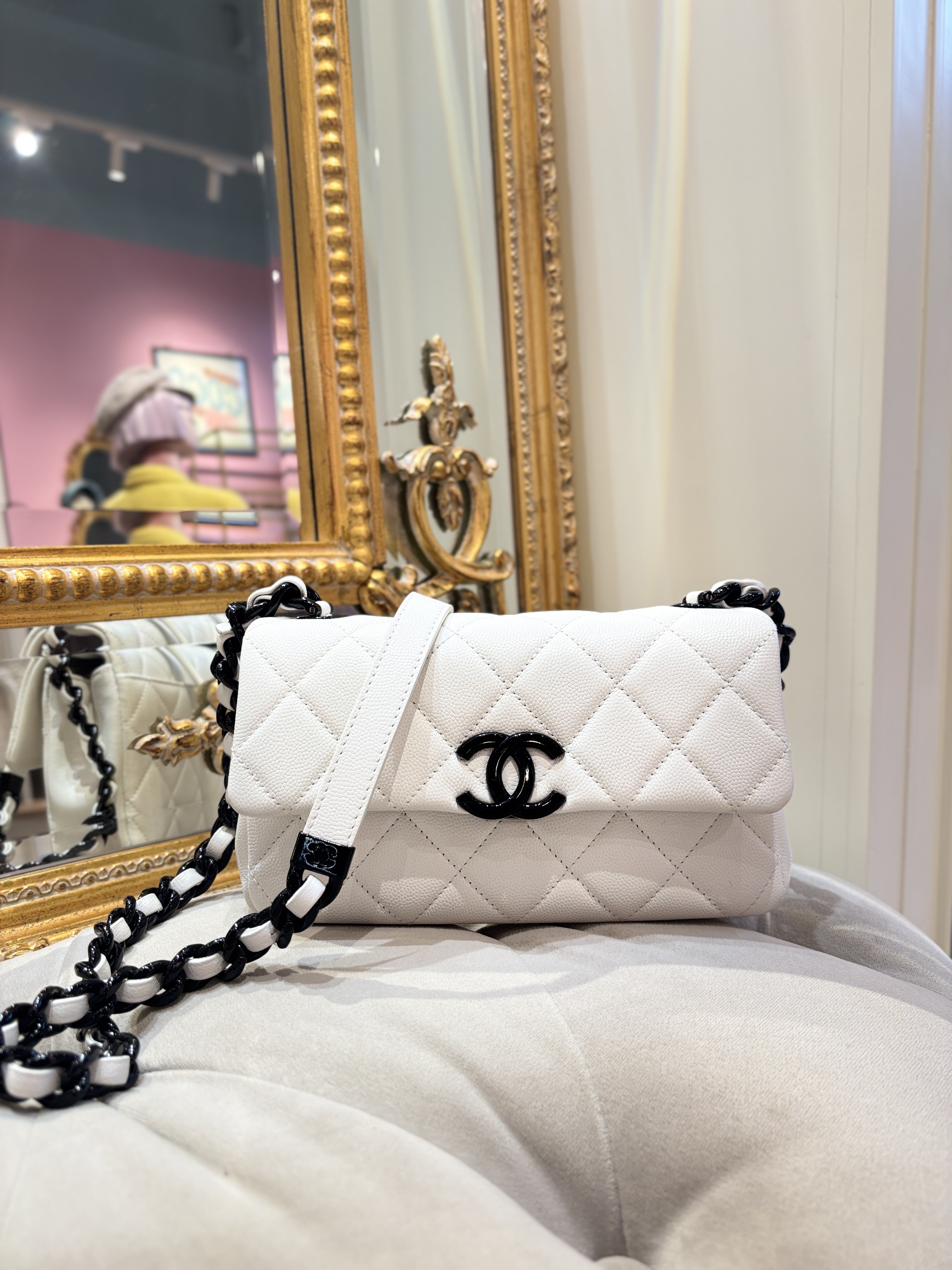 Chanel荔皮熊貓掀蓋包