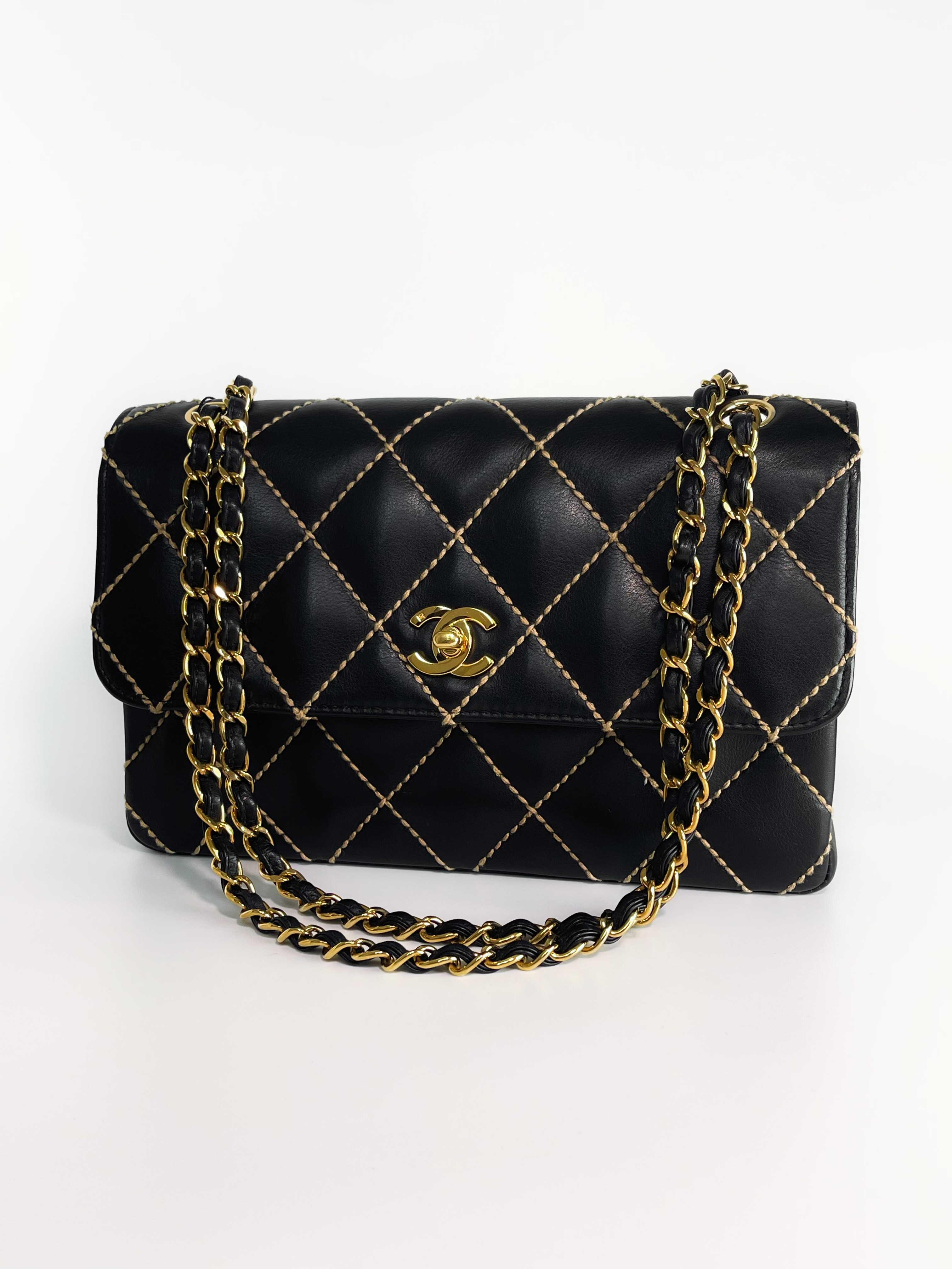 Chanel - Fashion vintage house