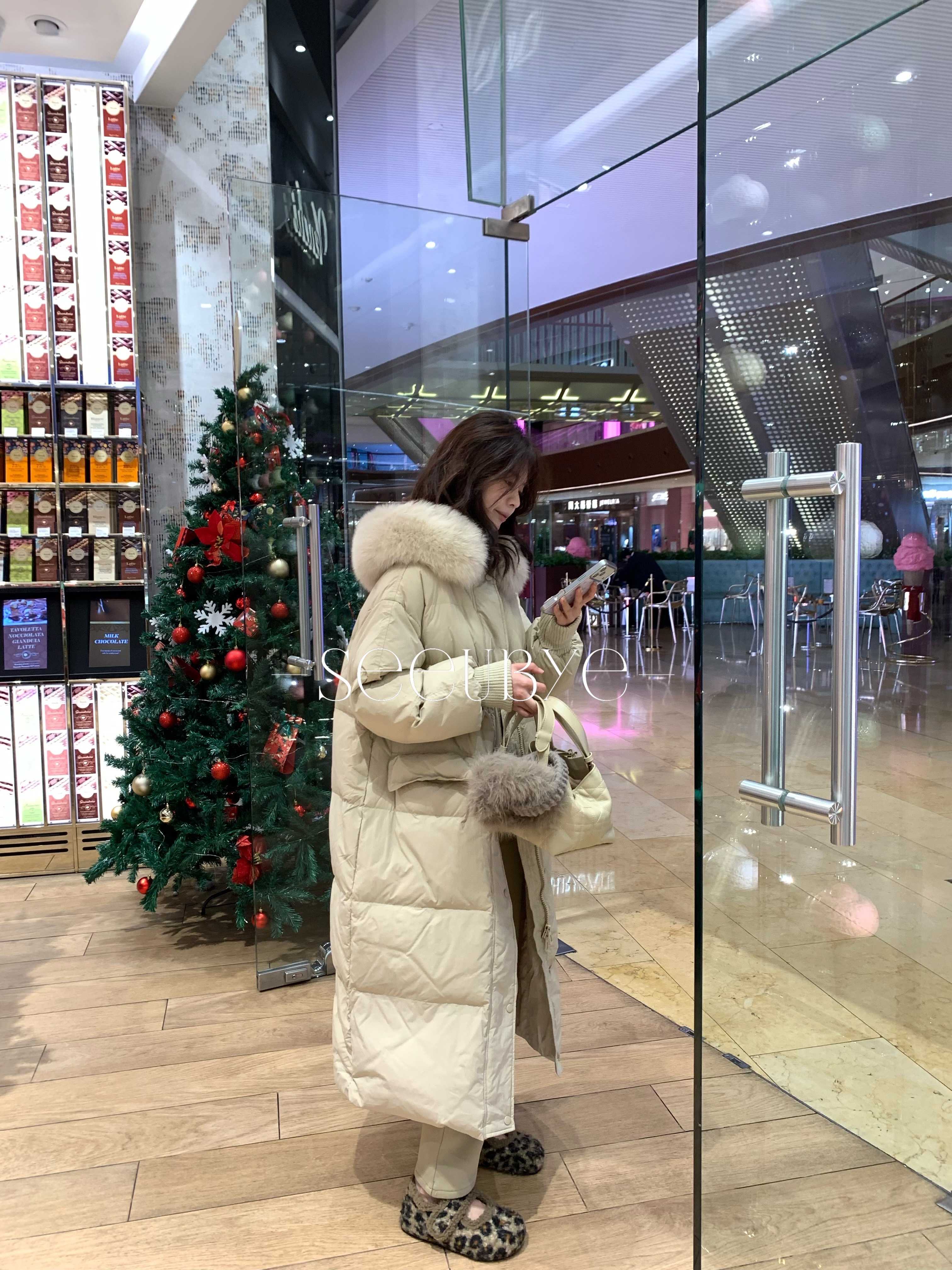 黑標｜大狐狸毛（可拆）大被子羽絨外套