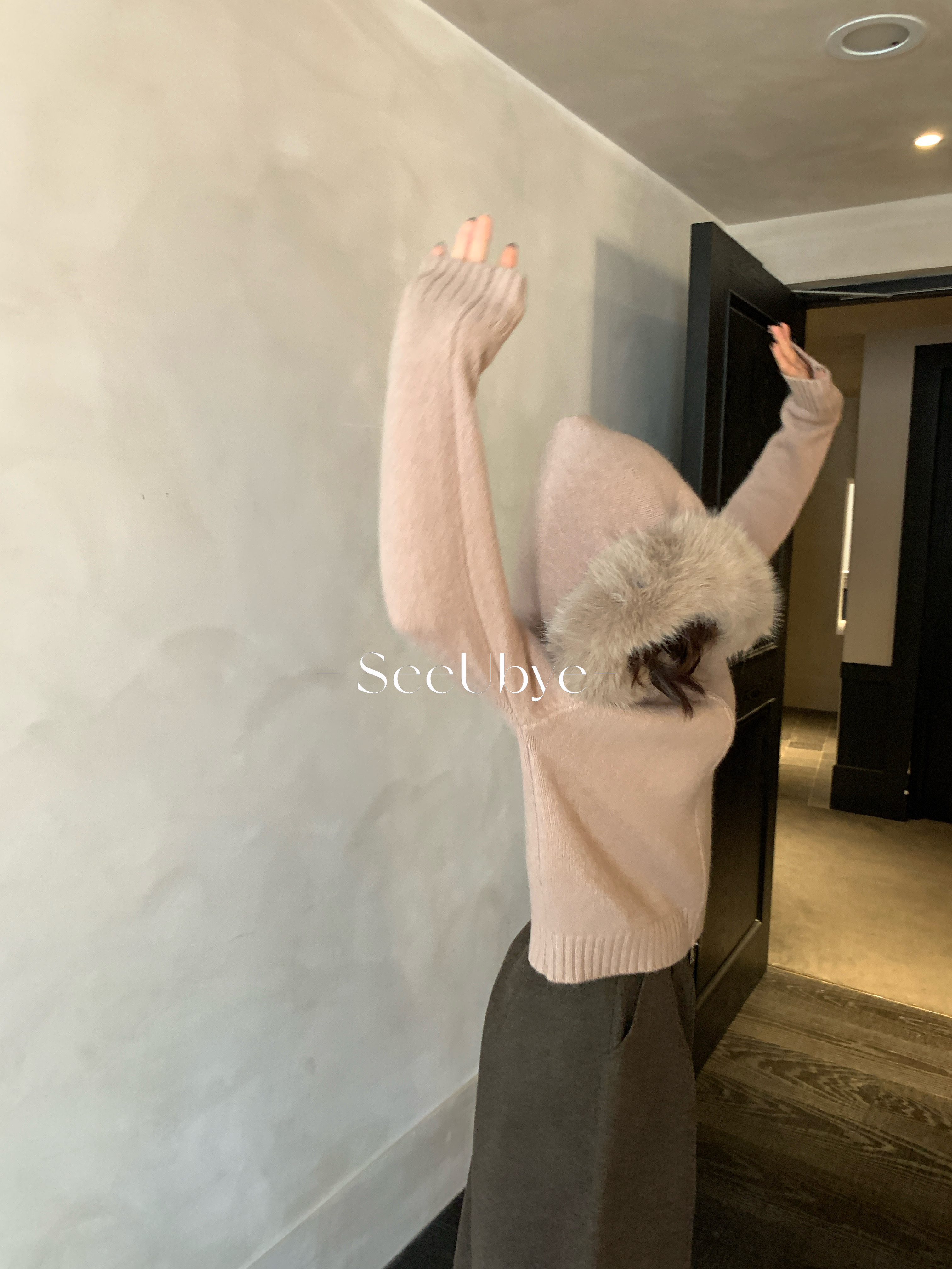 太愛這件！毛領（可拆）連帽拉鍊毛衣