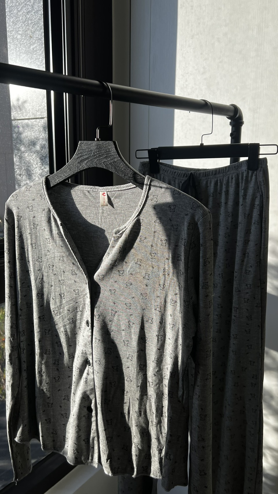 L128 晨灰輕柔睡衣