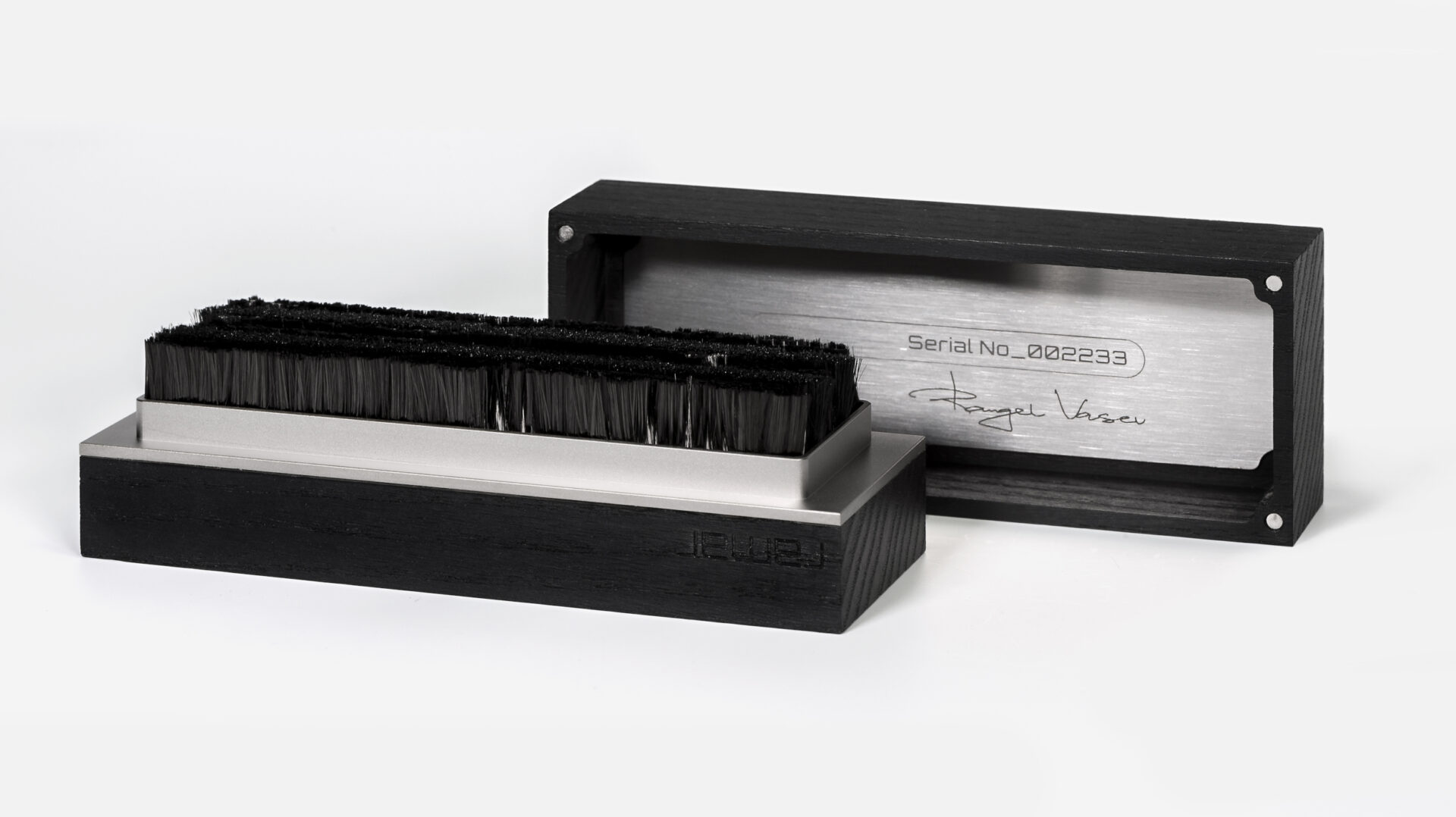 ramar-MA-record-brush_2.jpg