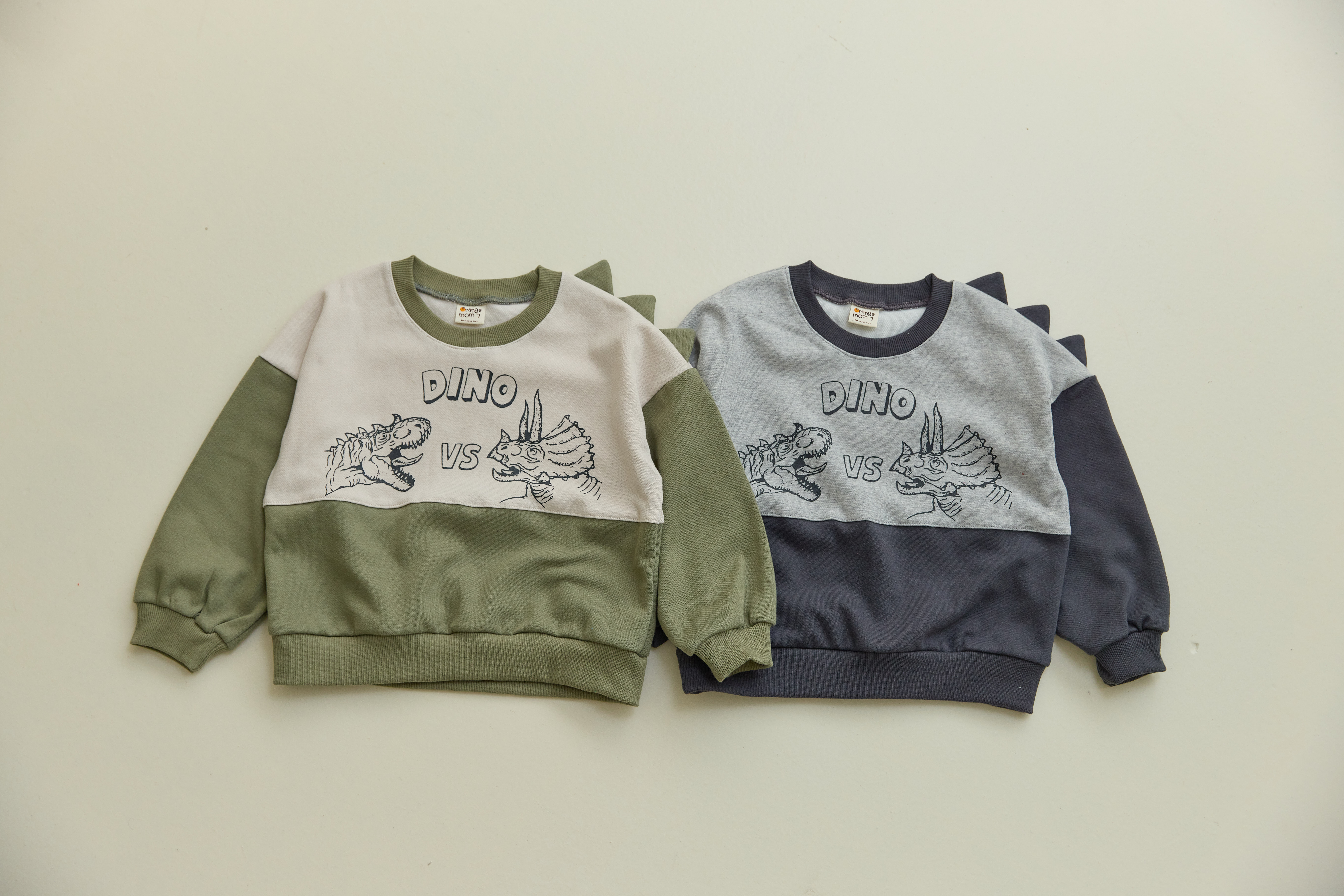 31631拼接恐龍上衣(兩色)