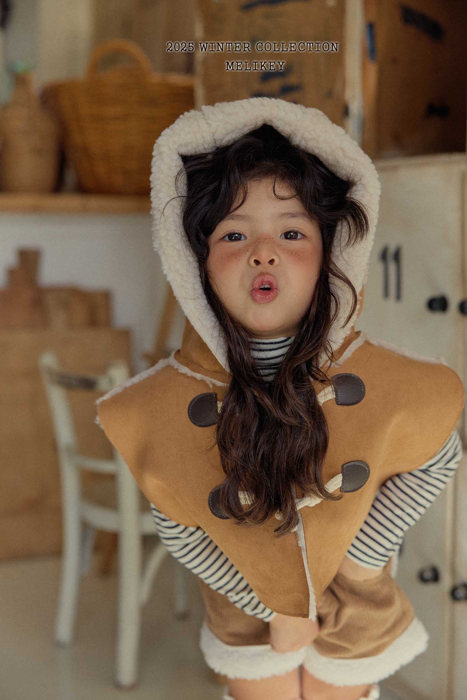 95619個性連帽背心