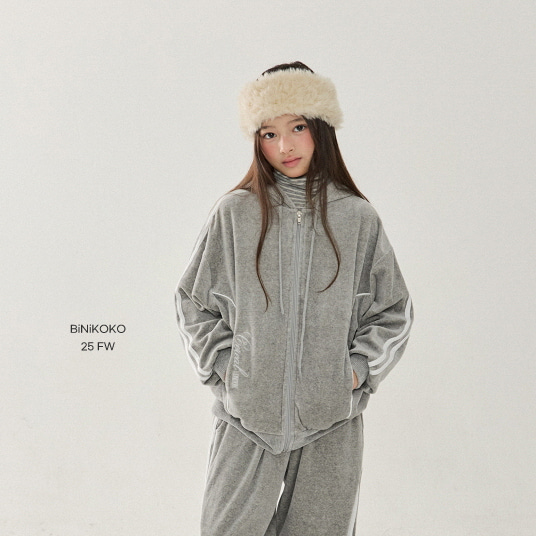 94327英文連帽外套(兩色) 94327英文連帽外套(兩色)