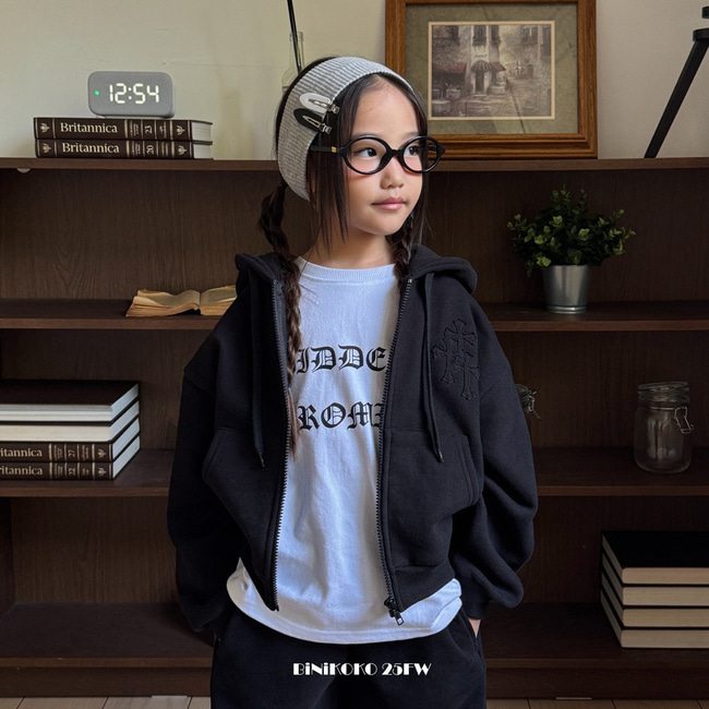 68948十字架連帽外套(兩色)