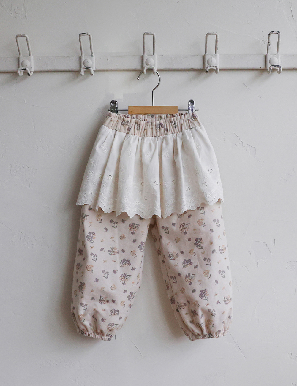 15532造型雕花褲(兩色)