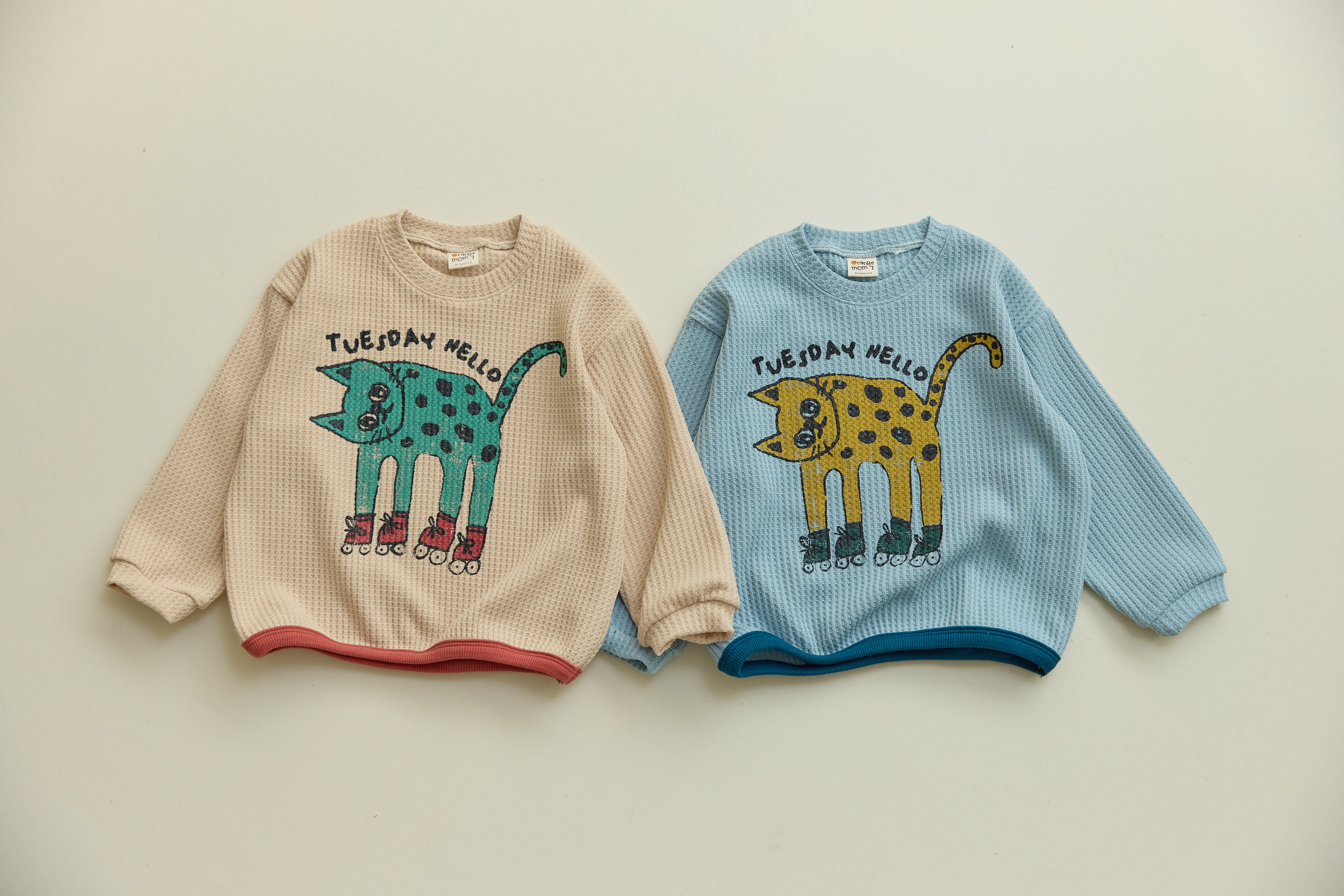 31639斑點貓咪上衣(兩色)