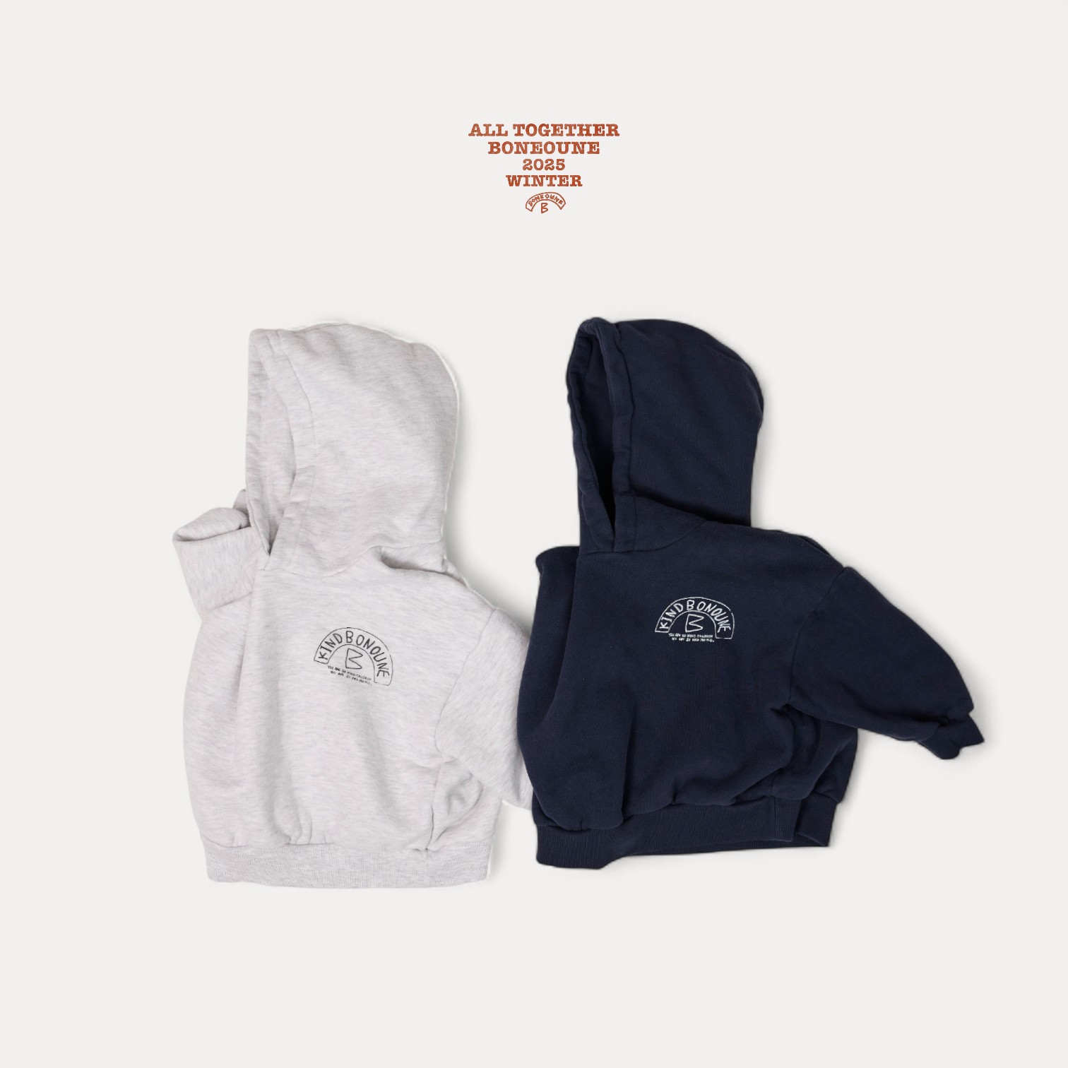 104731圖樣連帽上衣(兩色) 104731圖樣連帽上衣(兩色)