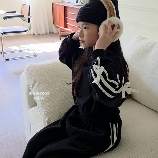 50652側邊蝴蝶結線條上衣 50652側邊蝴蝶結線條上衣