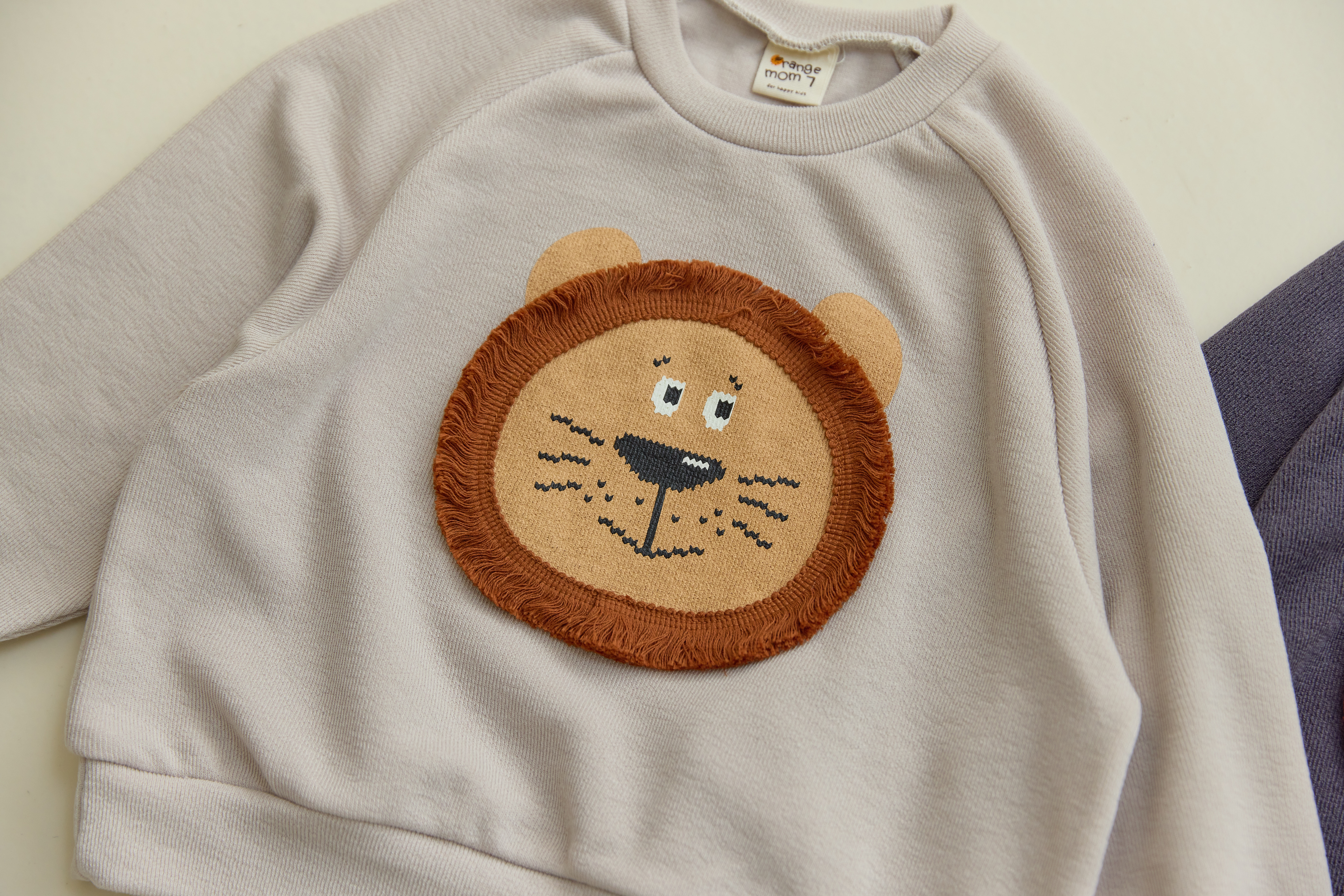 31637獅子上衣(兩色)