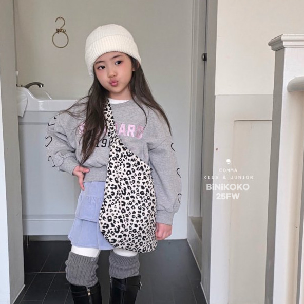 50604英文愛心袖上衣(兩色)