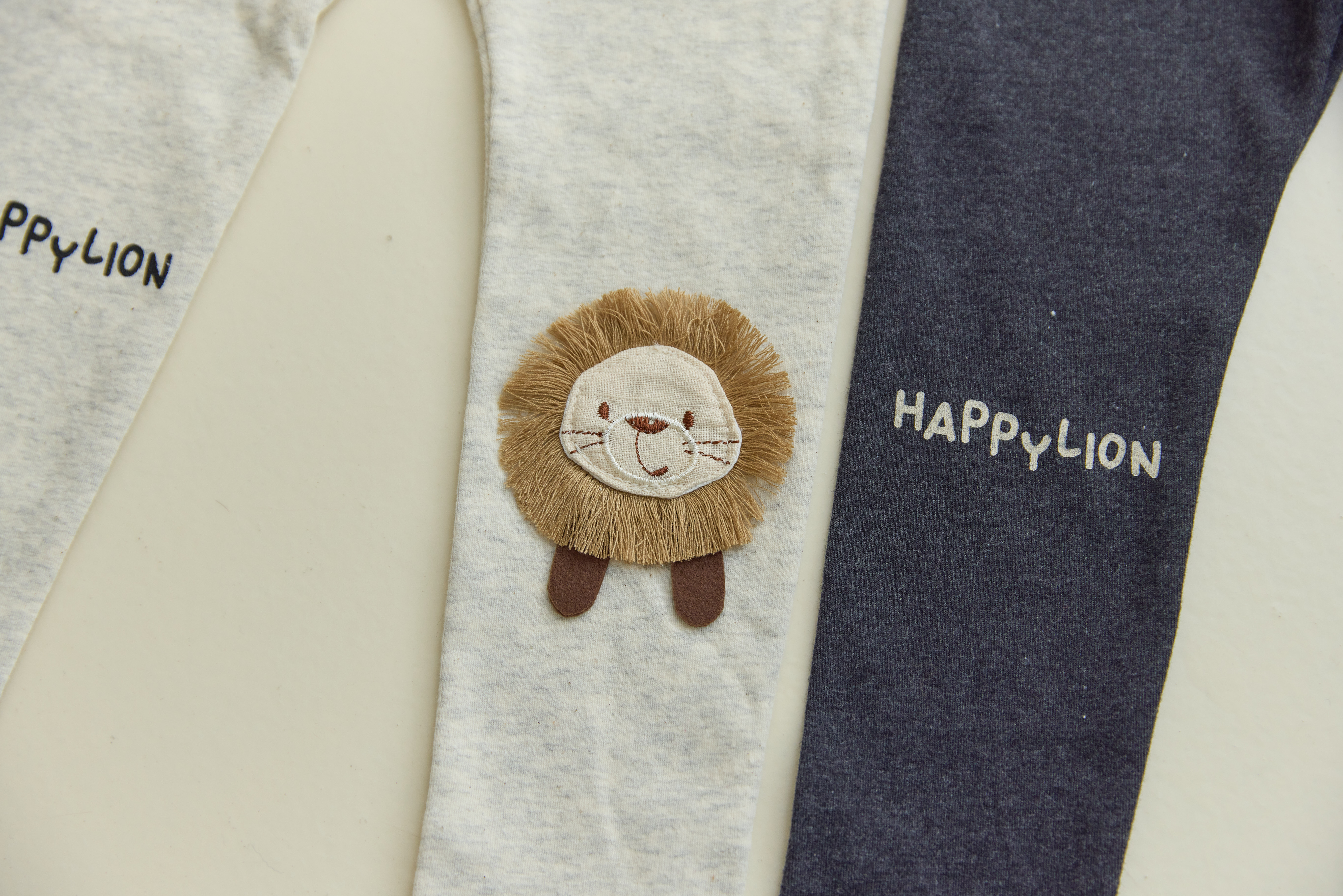 31621獅子內搭褲(兩色)