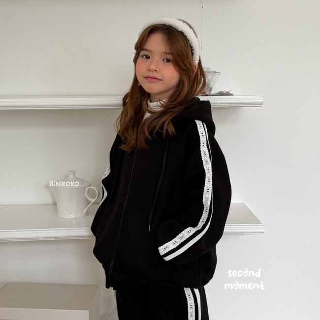 117725側邊線條連帽外套(兩色) 117725側邊線條連帽外套(兩色)