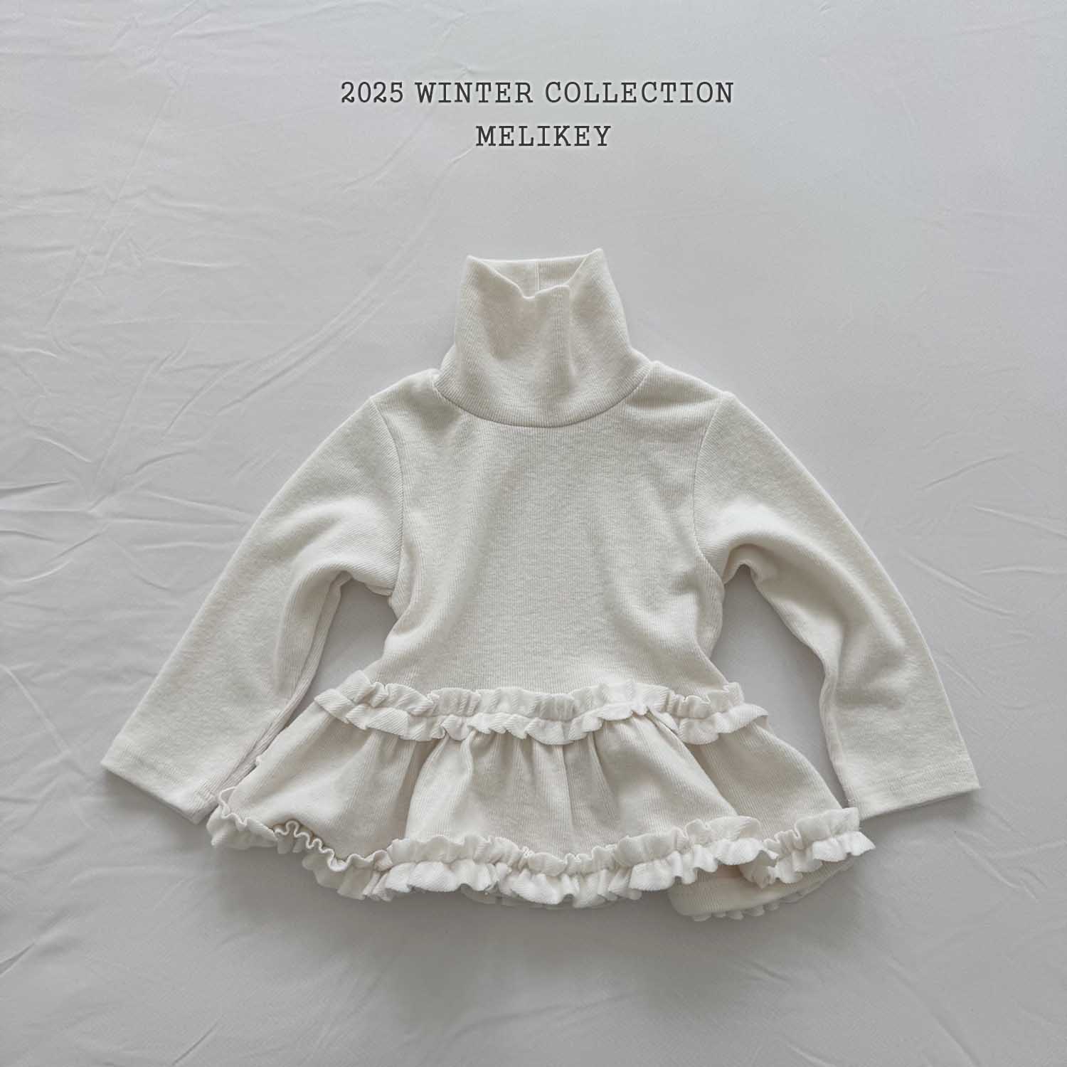 95649高領造型上衣(三色)