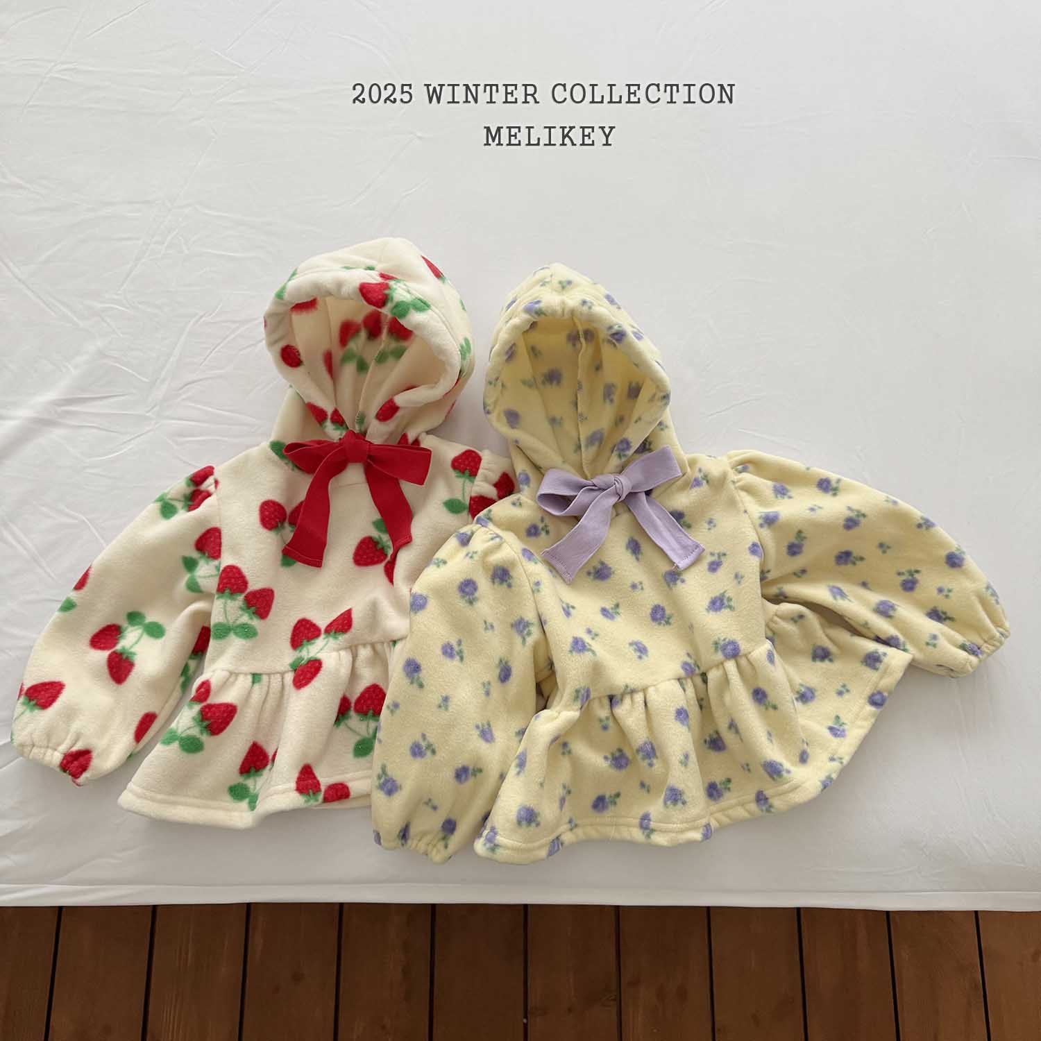 95643草莓紫花連帽上衣(兩色) 95643草莓紫花連帽上衣(兩色)