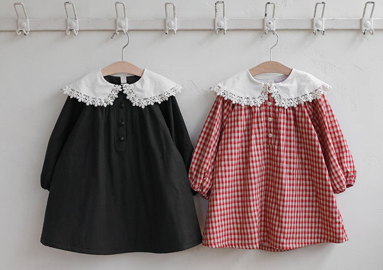 15544雕花領連身裙(兩色)