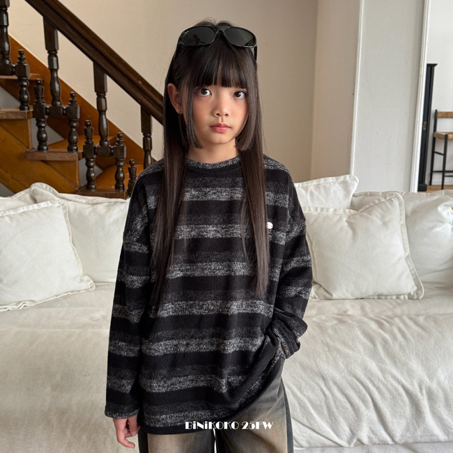 68945黑灰條紋上衣