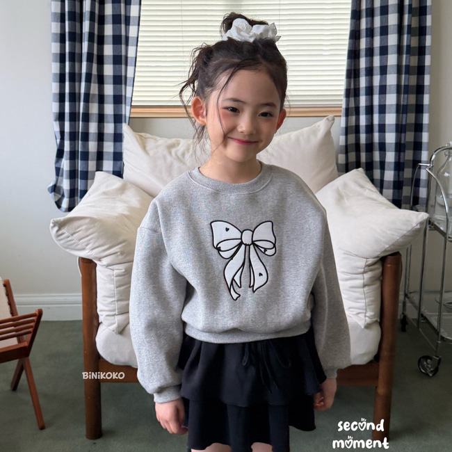 117730蝴蝶結上衣(兩色) 117730蝴蝶結上衣(兩色)