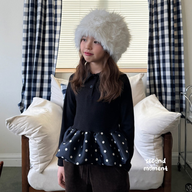 117729翻領點點造型上衣(兩色) 117729翻領點點造型上衣(兩色)