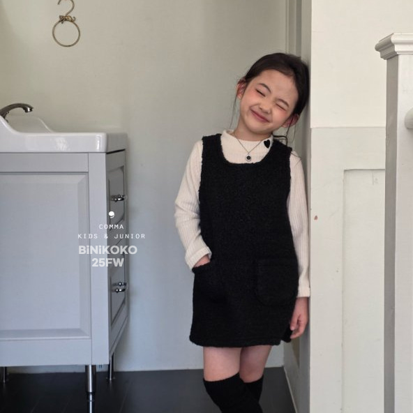 50627高領愛心上衣(兩色) 50627高領愛心上衣(兩色)