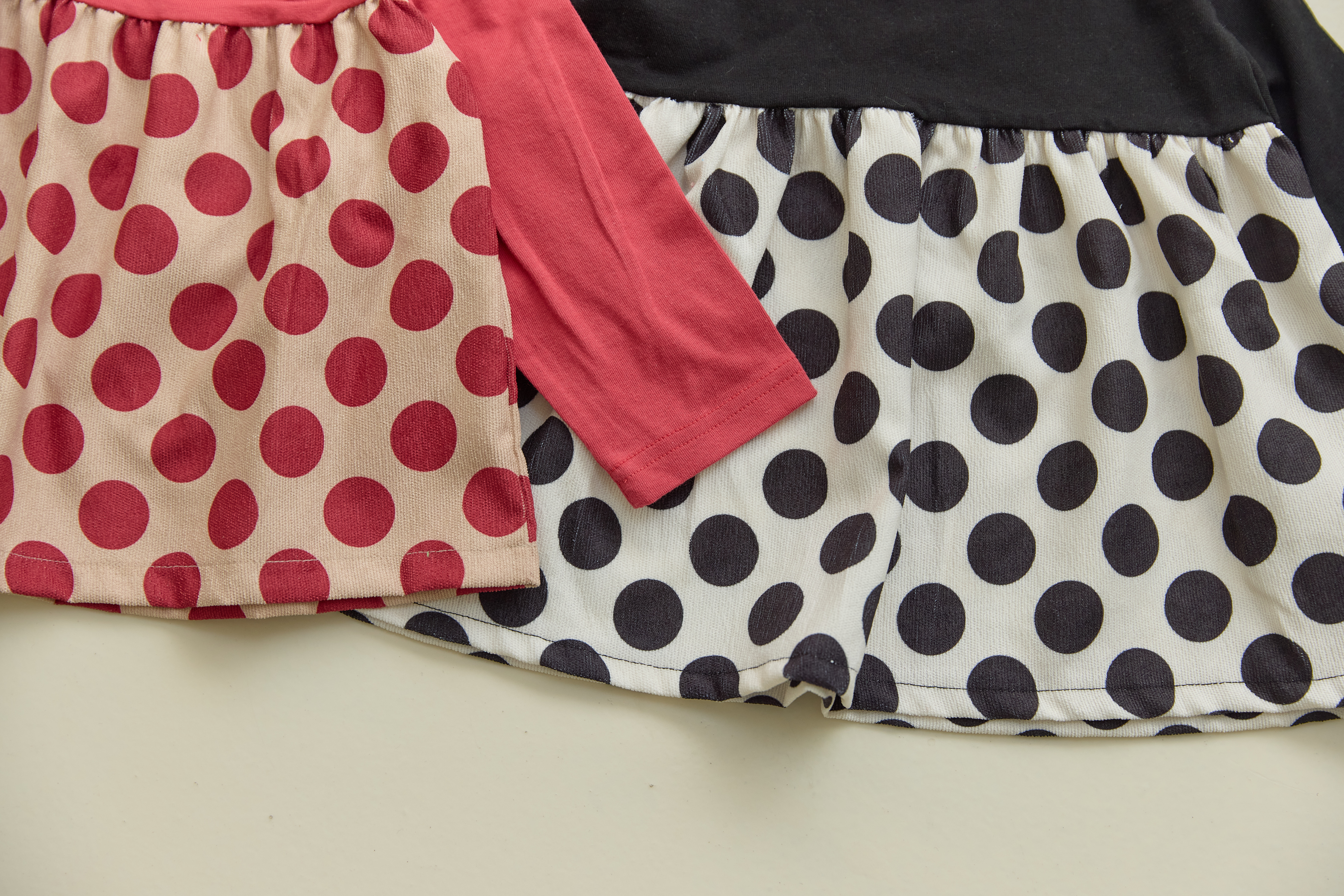 31603拼接點點上衣(兩色)