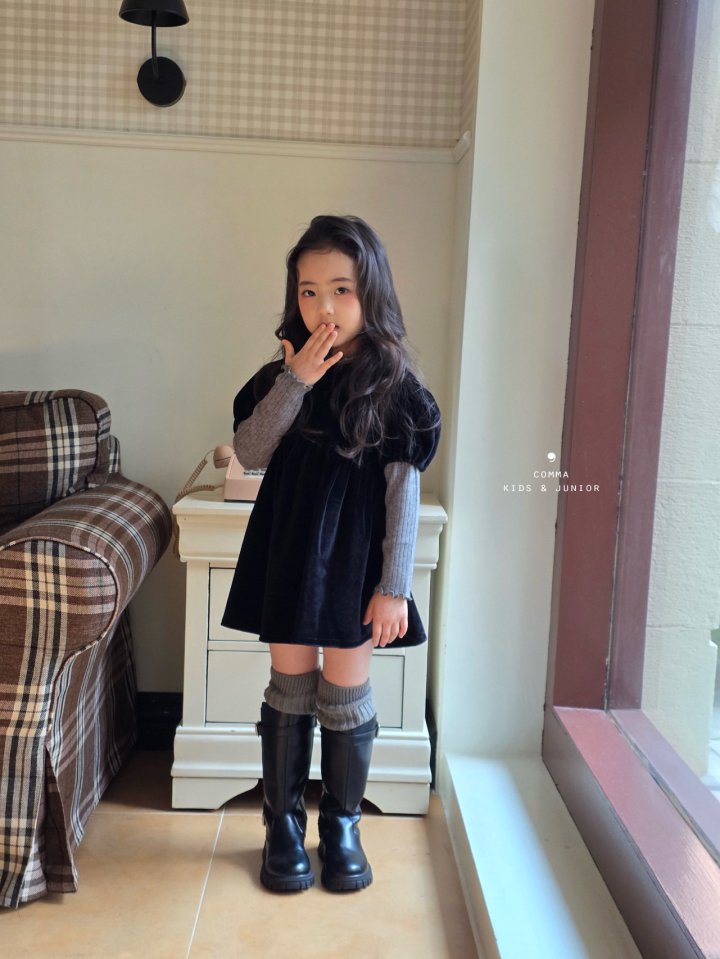 50642黑色公主袖連身裙