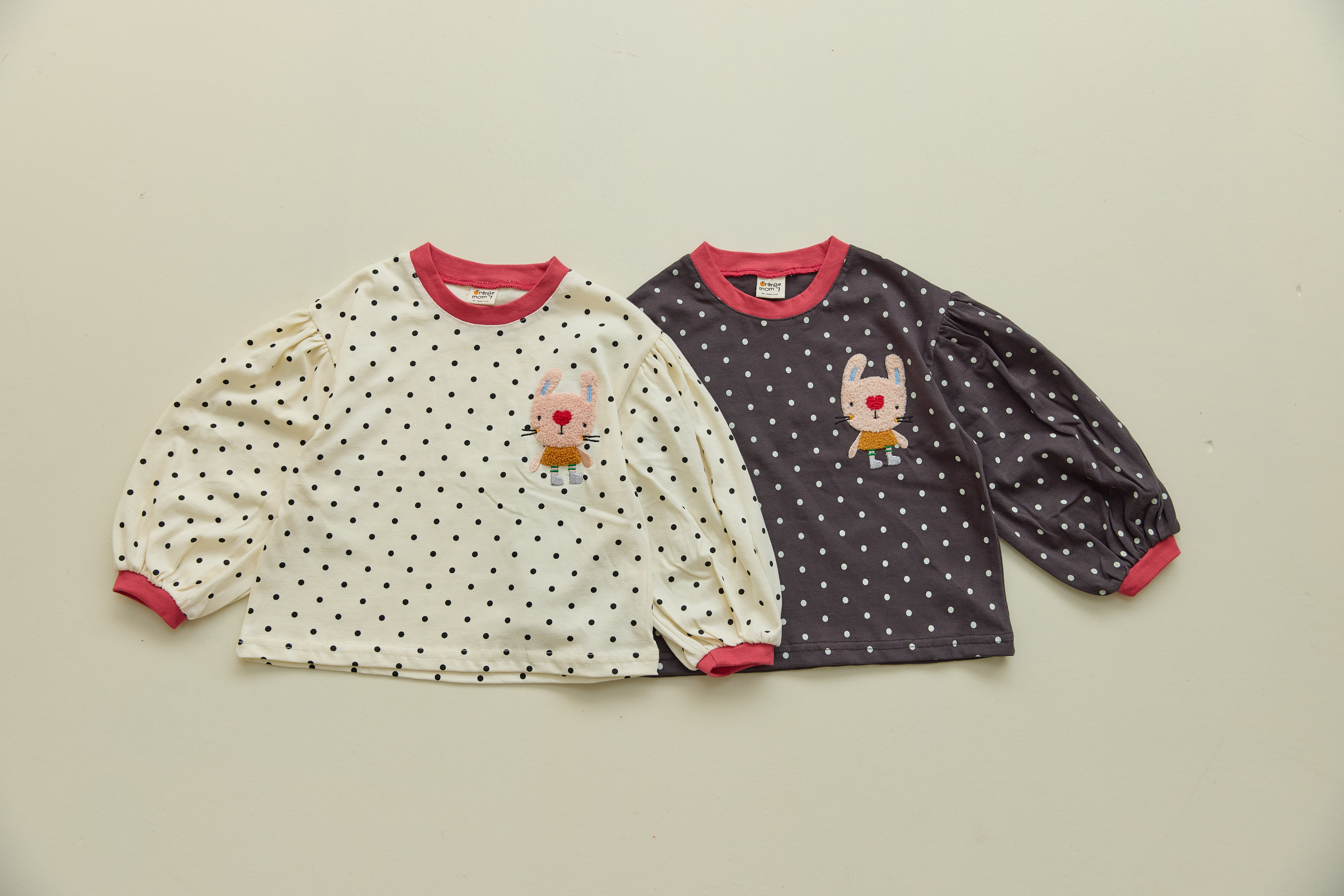 31601兔子點點上衣(兩色)