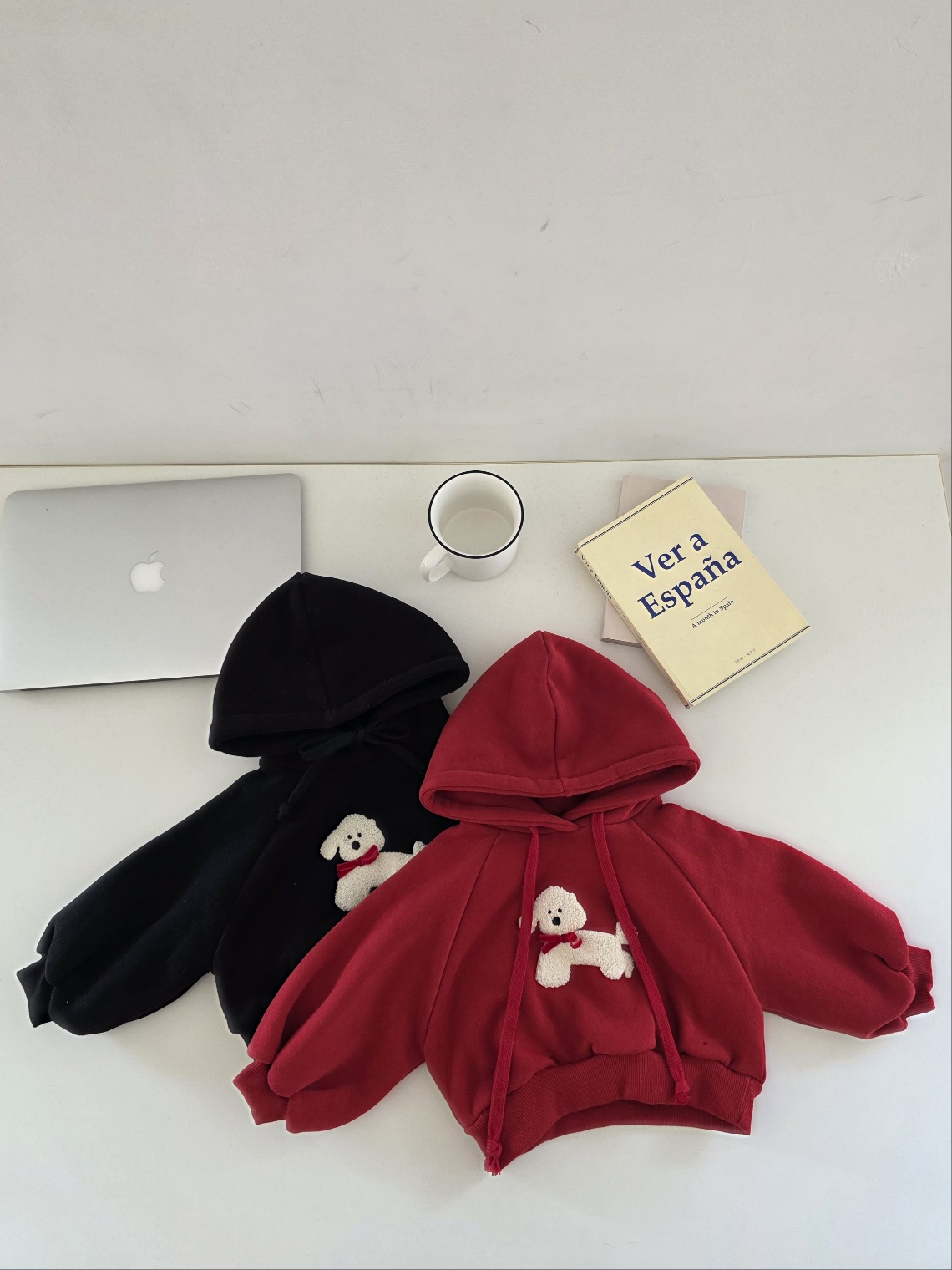 11215狗狗連帽上衣(兩色) 11215狗狗連帽上衣(兩色)