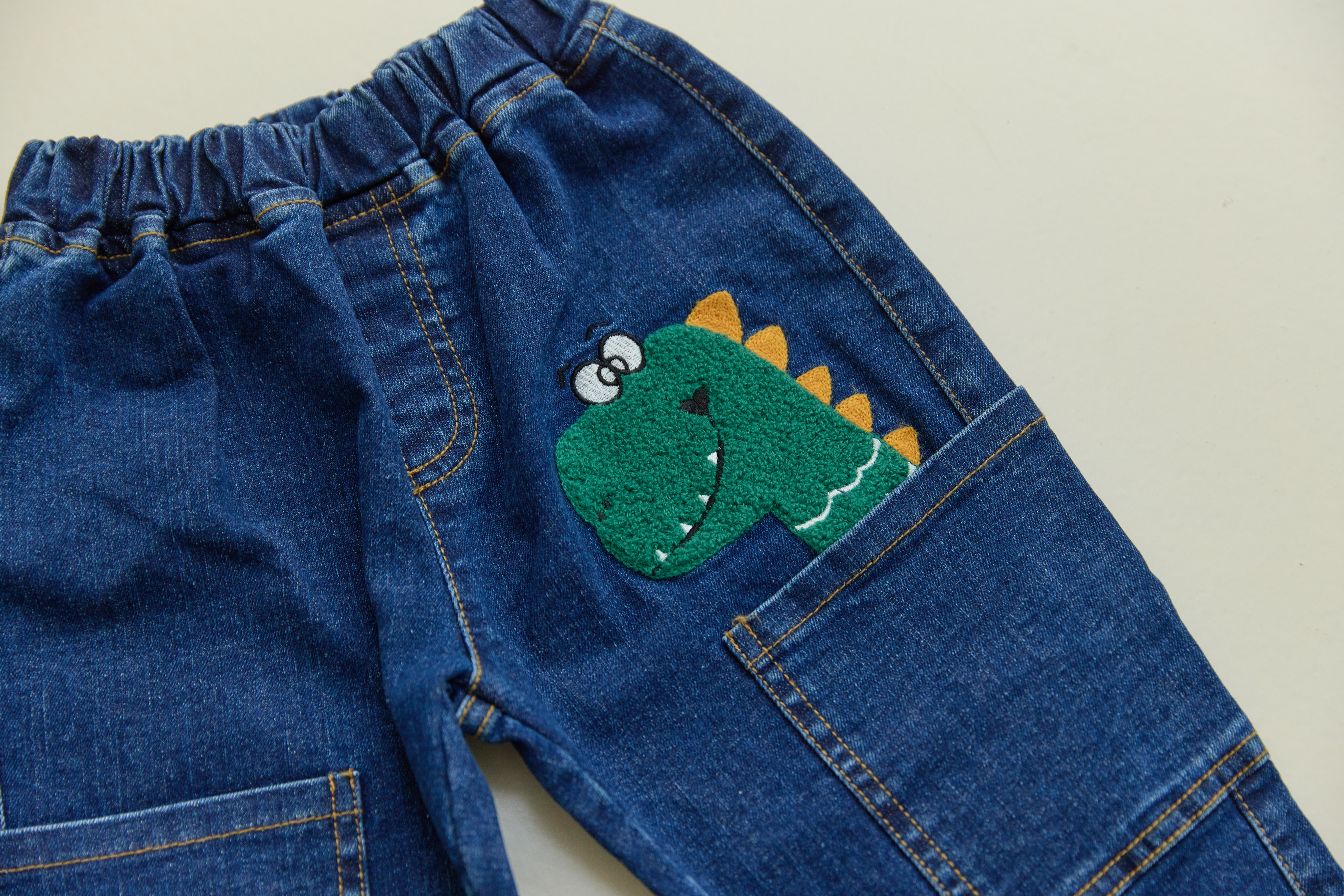 31626恐龍牛仔褲(兩色)