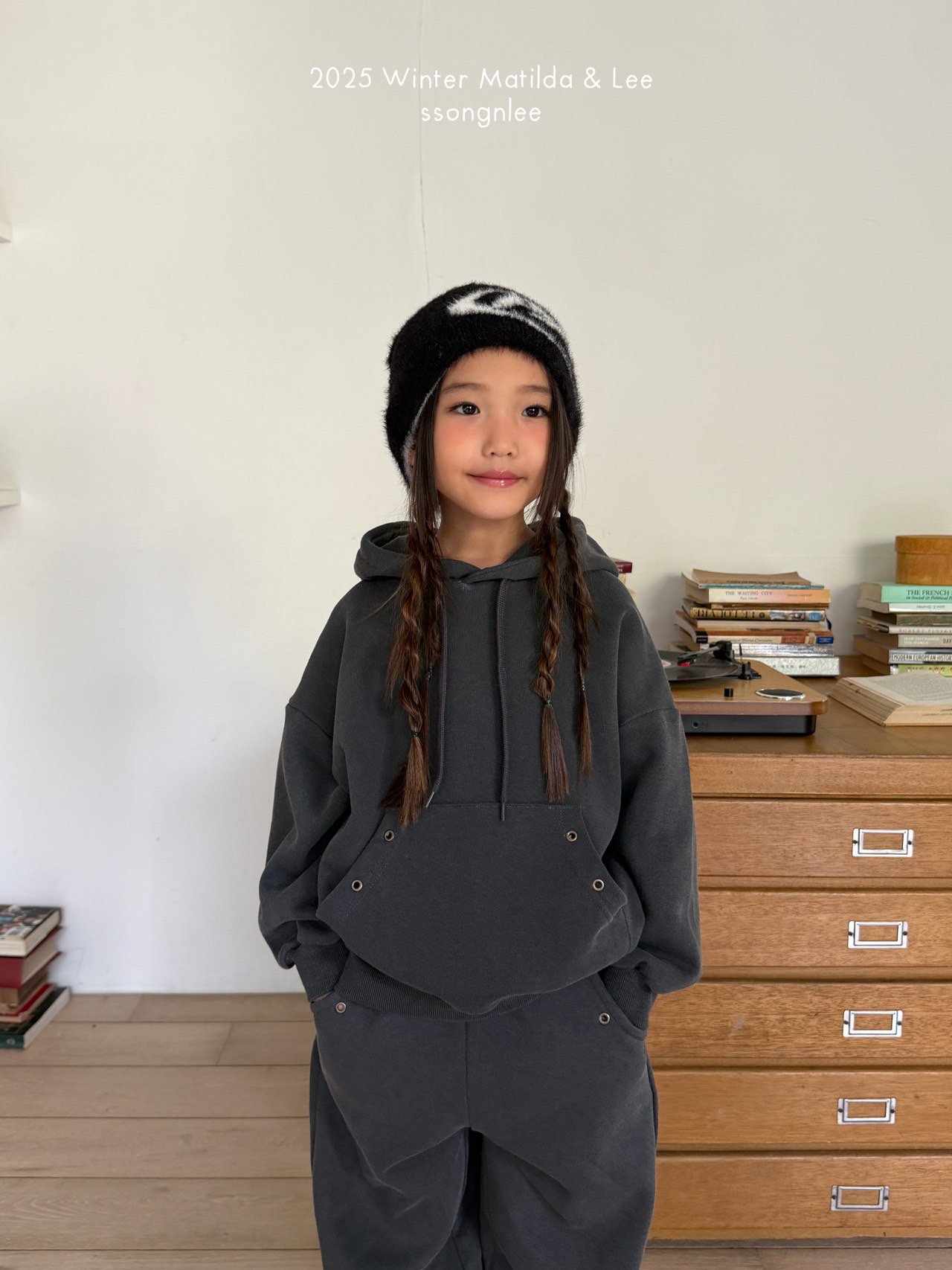 68957小鏤空連帽上衣(兩色)