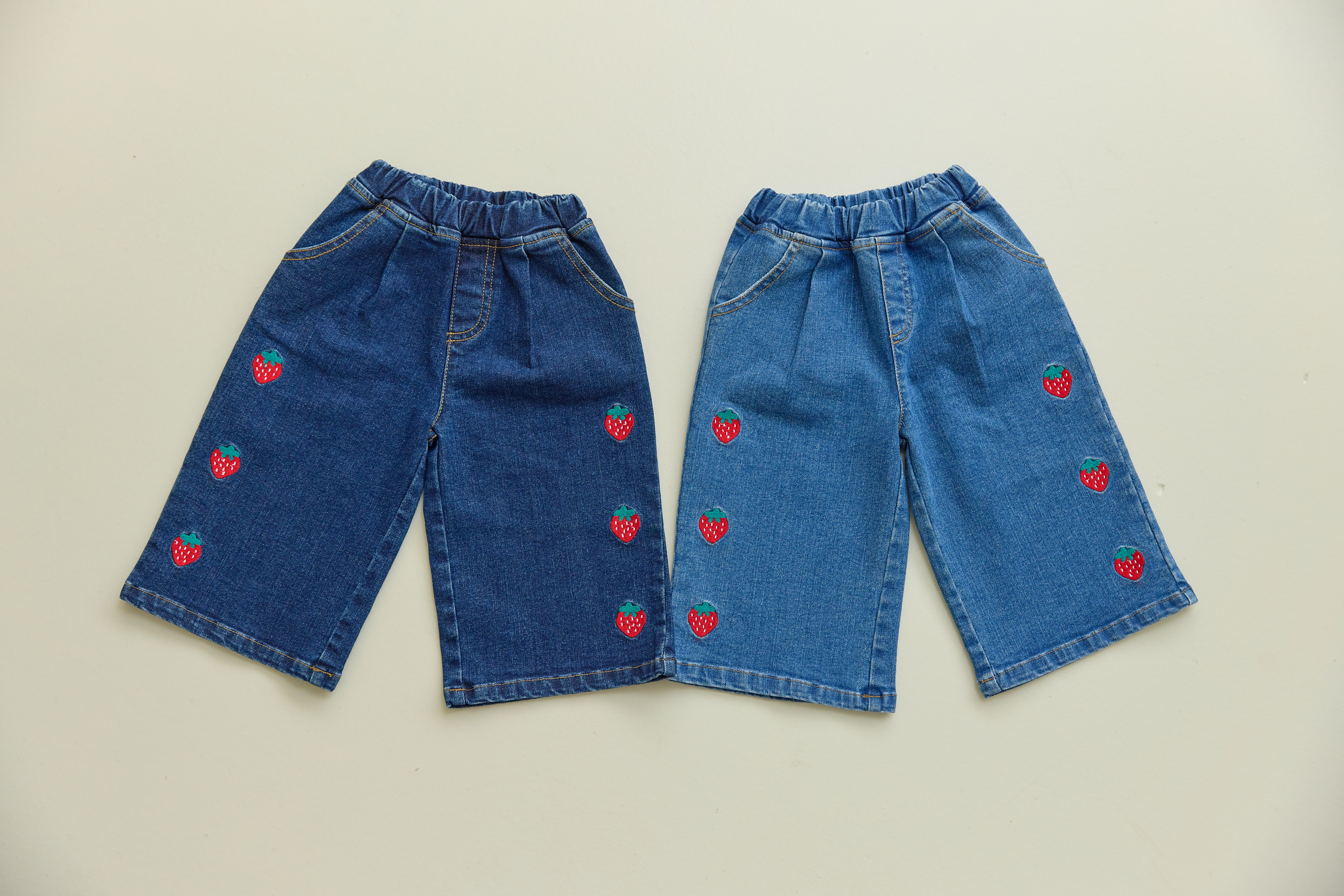 31618草莓牛仔褲(兩色)