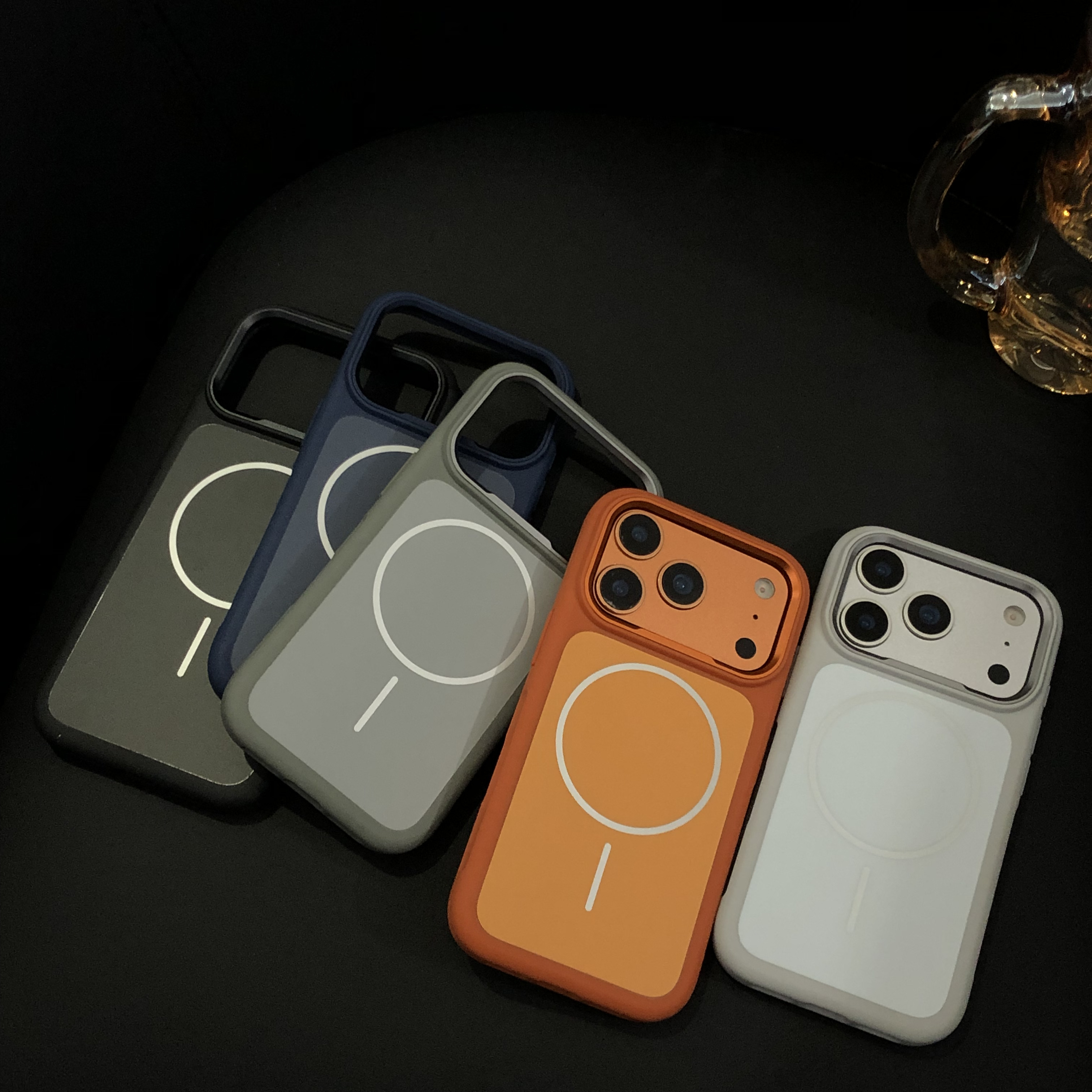 手感好的撞色磨砂磁吸殼