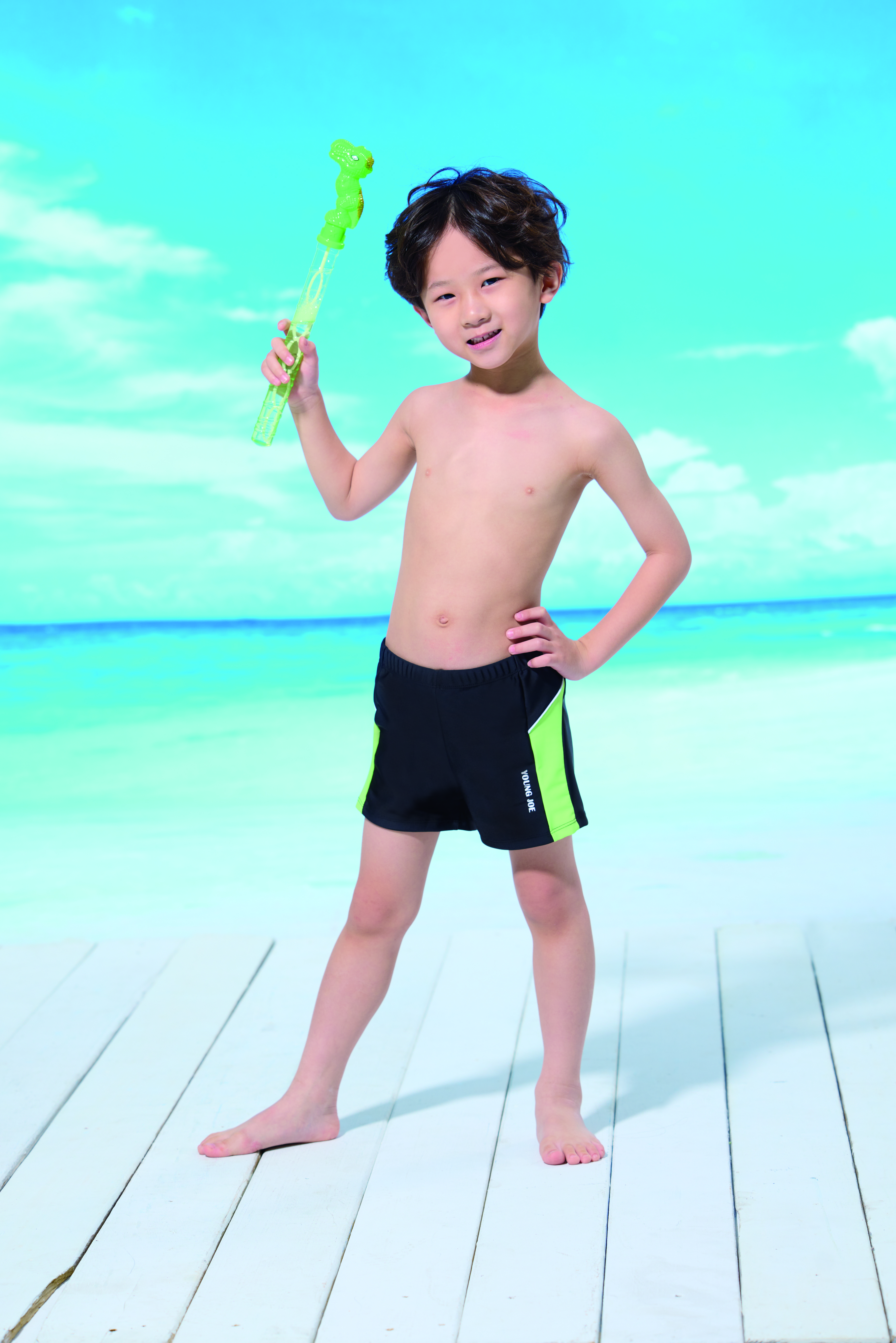 Young Joe 揚捷泳裝 小男剪接五分泳褲1