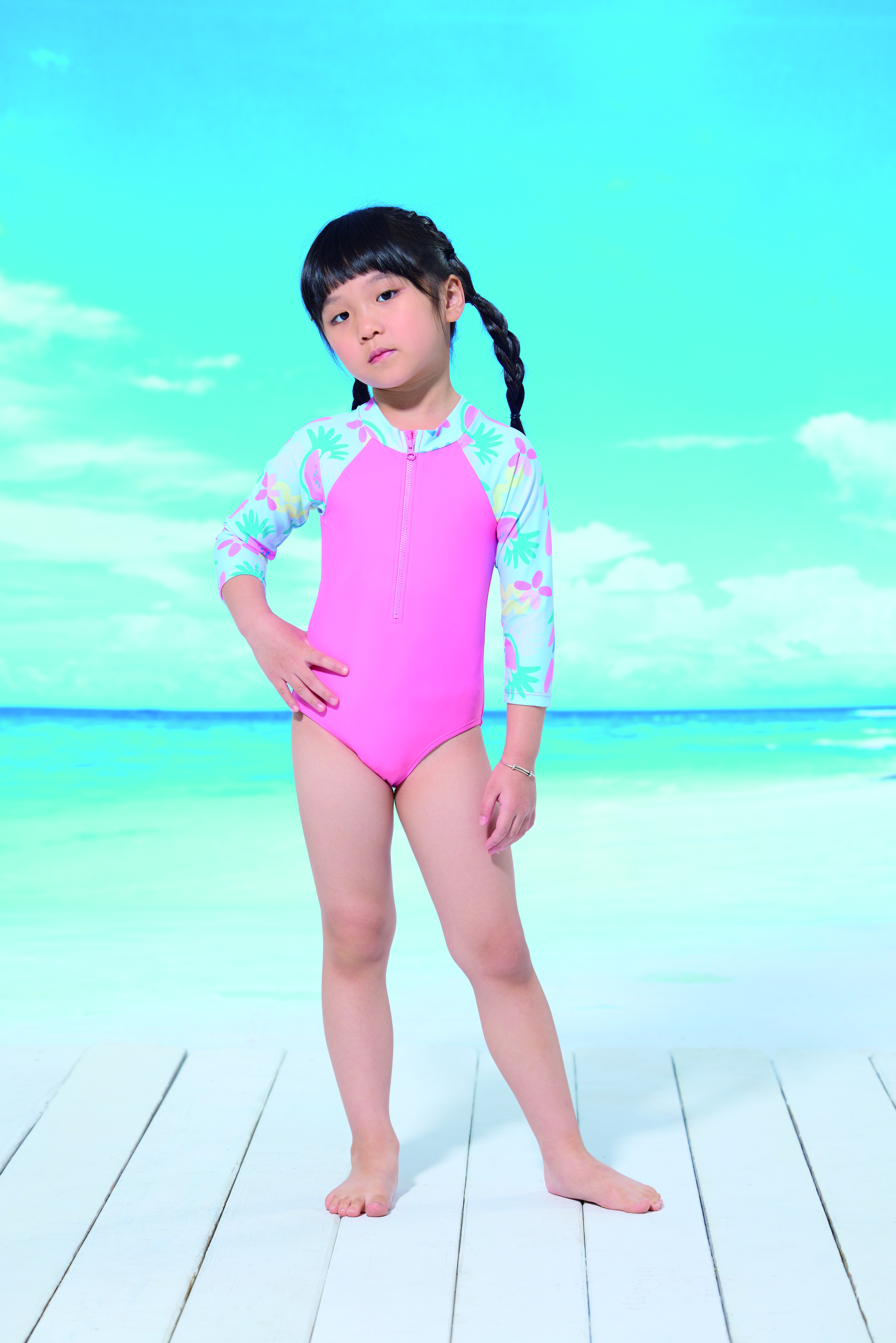 Young Joe 揚捷泳裝 小女長袖連身三角泳裝1
