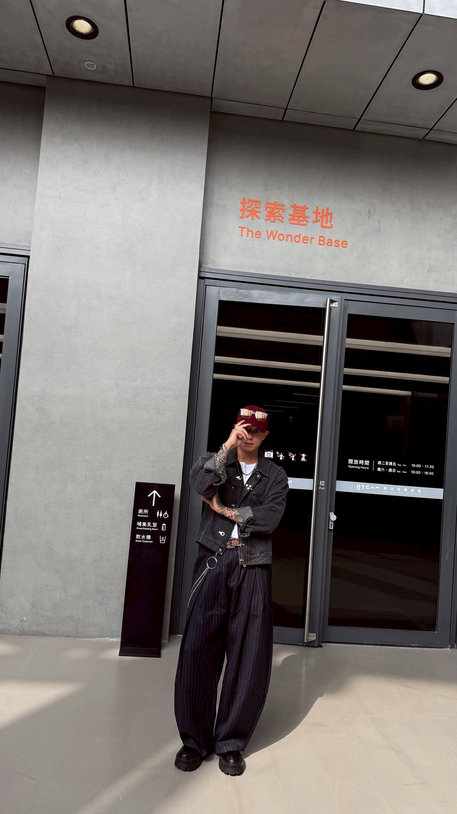 金屬消防扣飾短寬牛仔夾克10