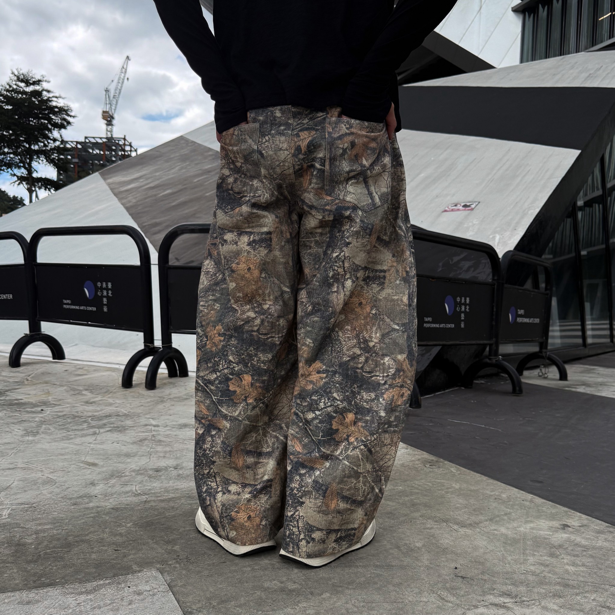 街頭樹枝迷彩寬版落地褲4