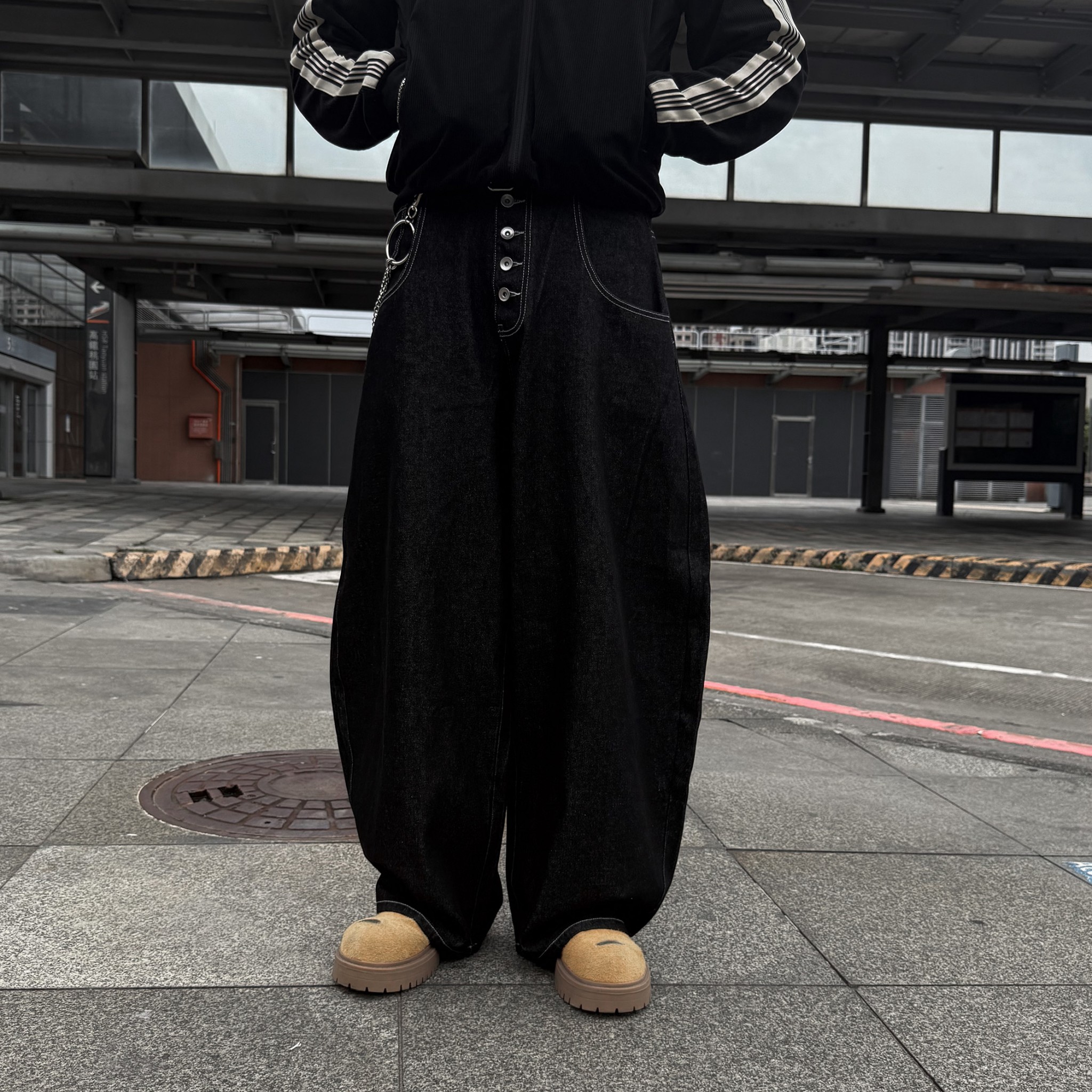 街頭金屬單寧牛仔寬褲2