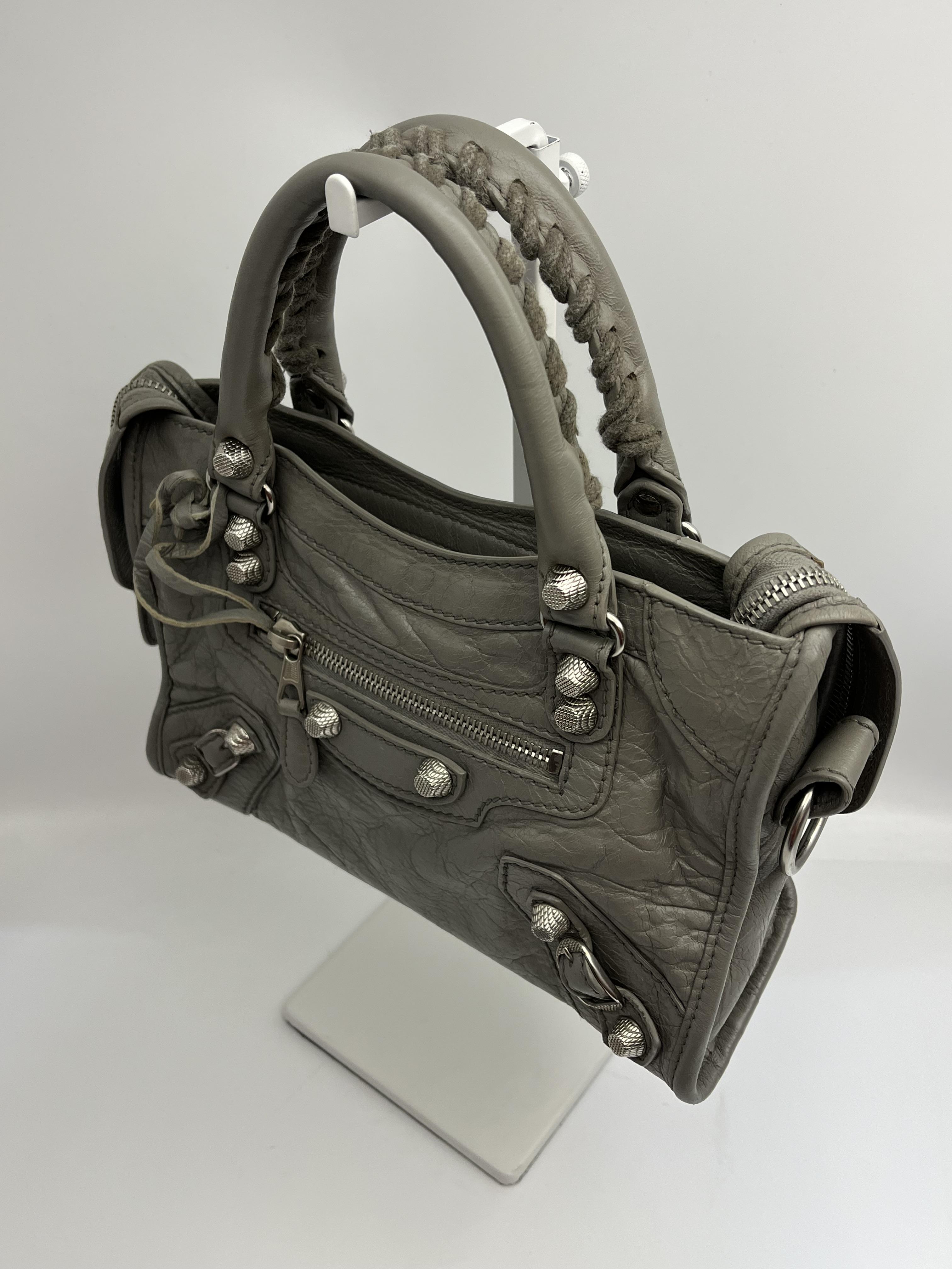 Balenciaga 迷你機車包(灰銀)9