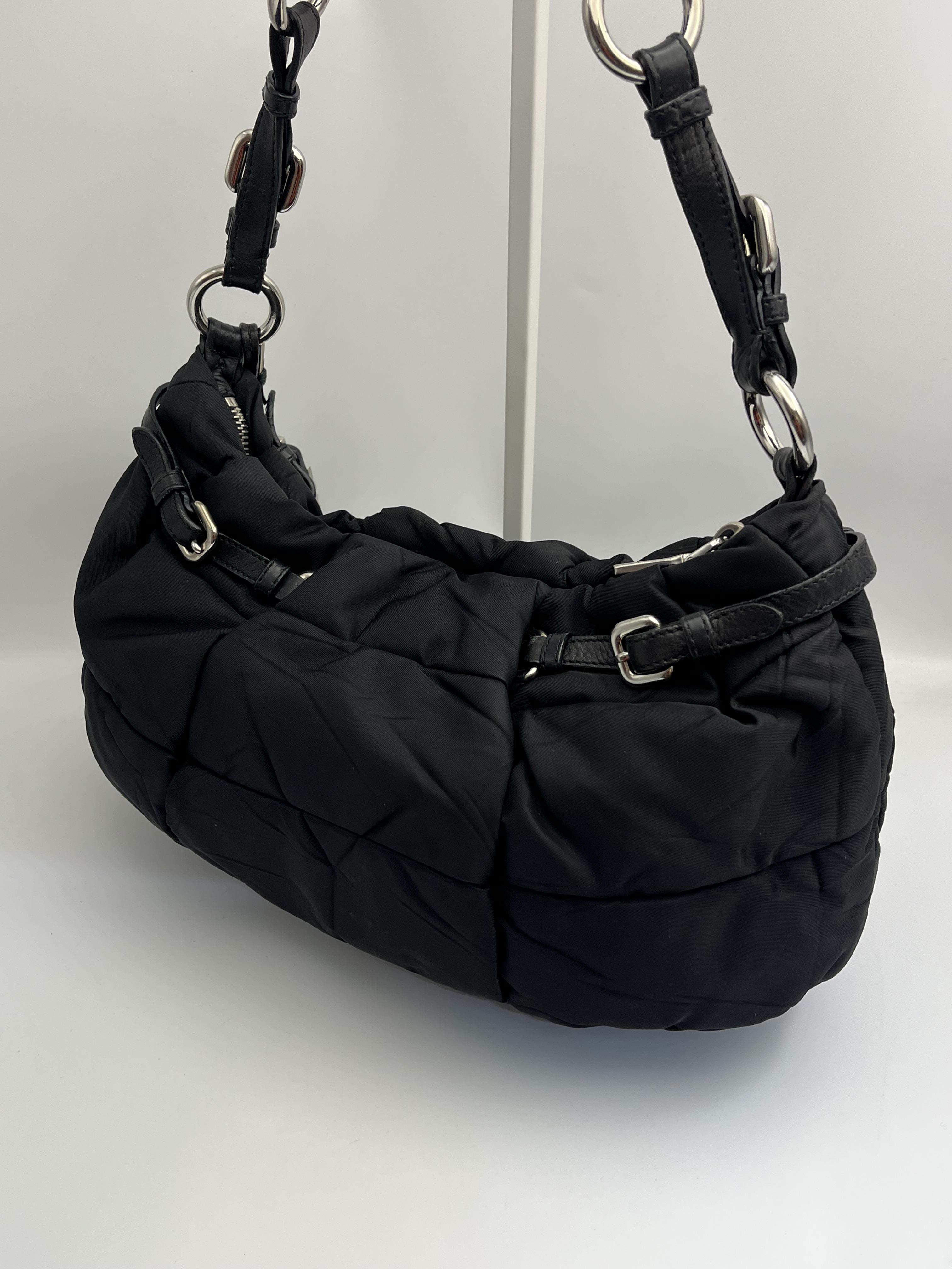 Prada 托特包5