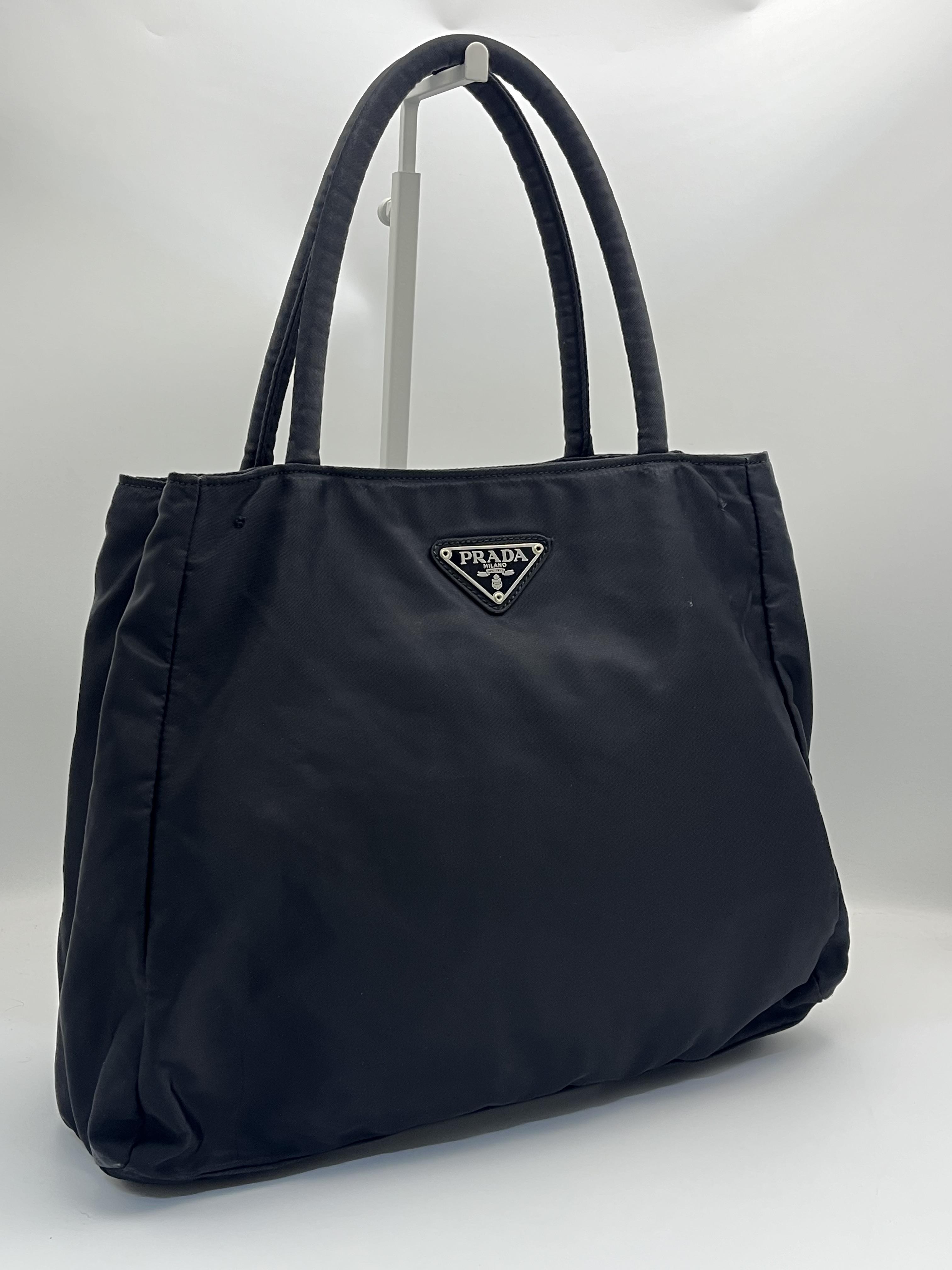 Prada尼龍托特包3