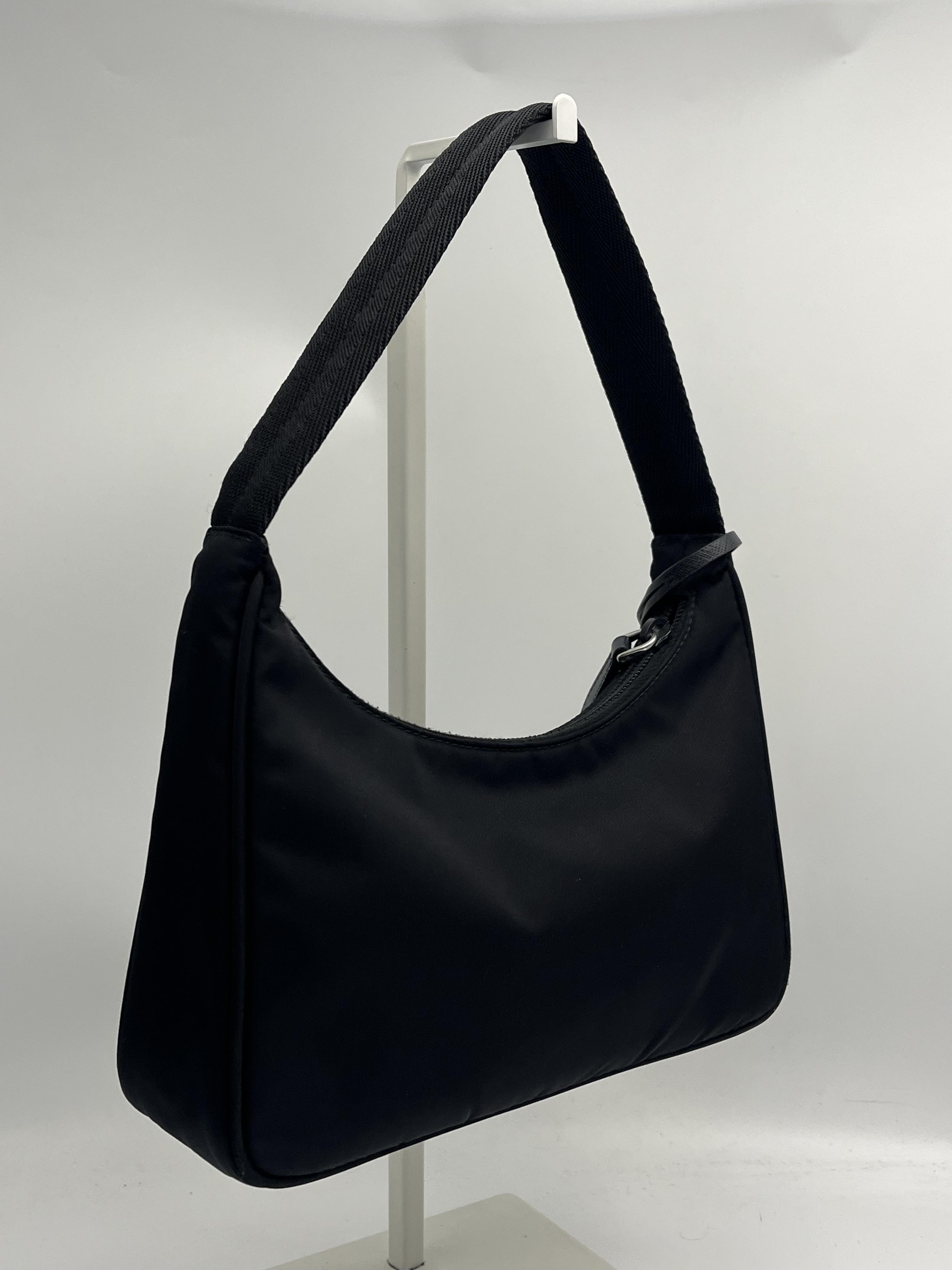 Prada hobo 20007