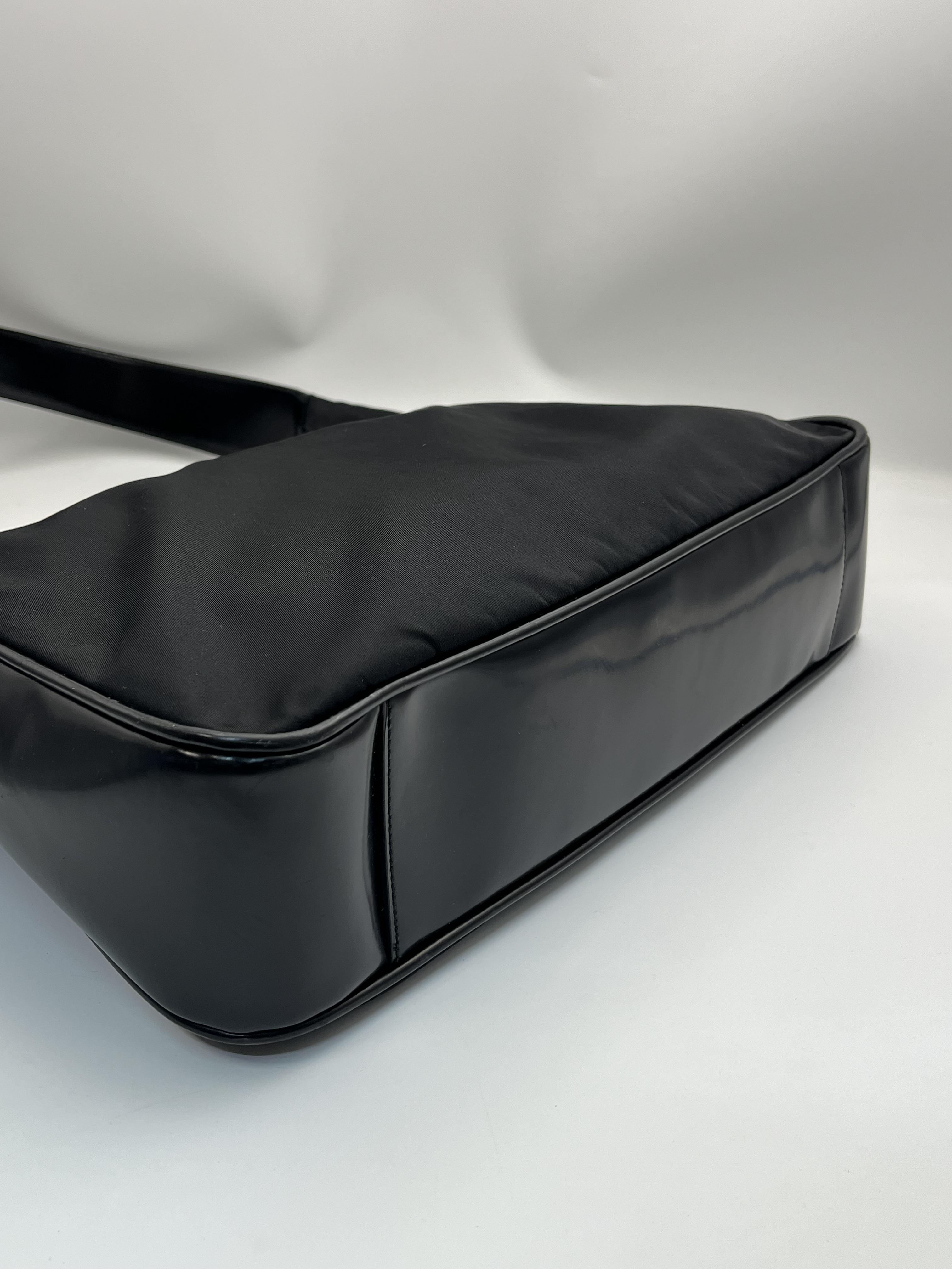 Prada hobo5