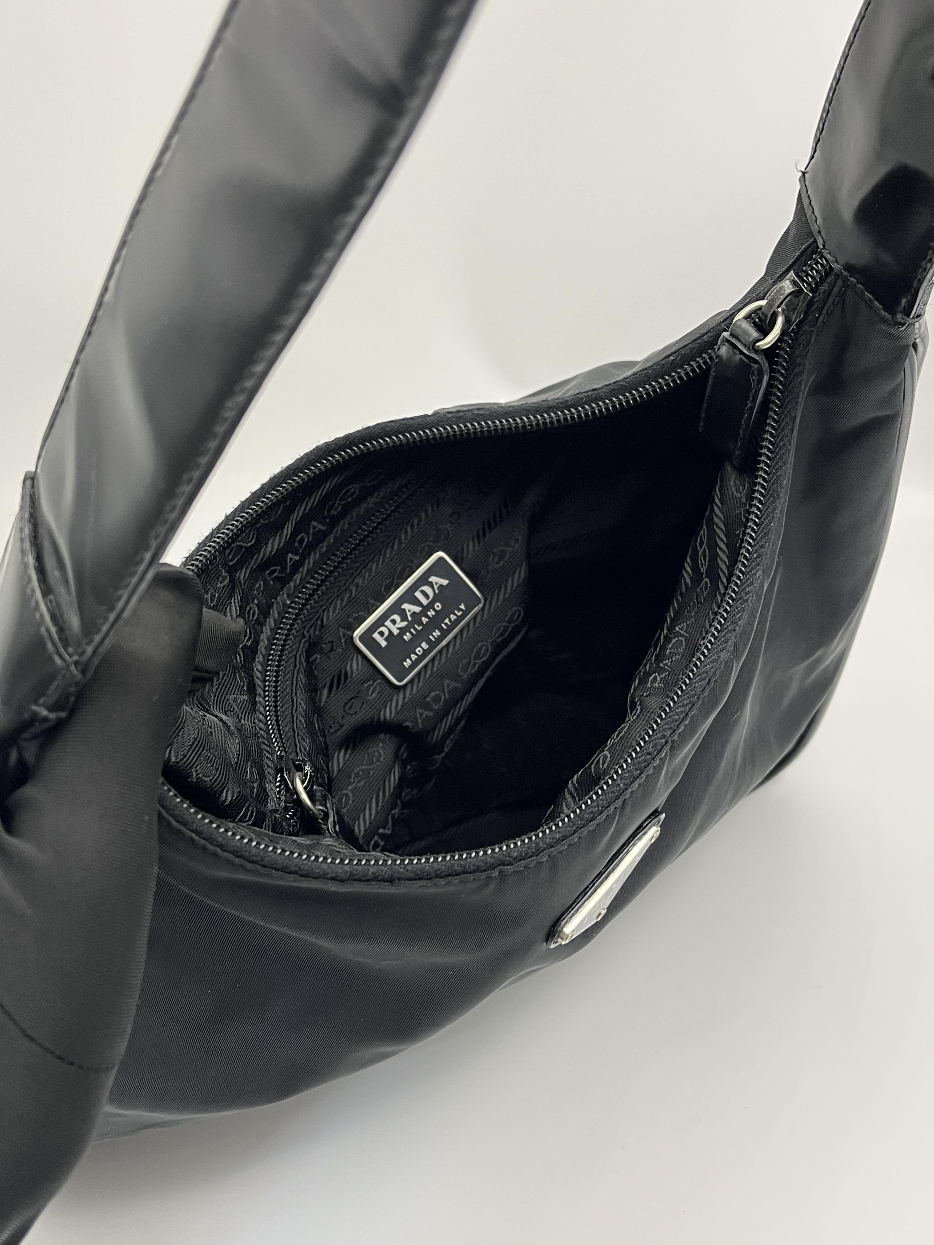 Prada hobo5